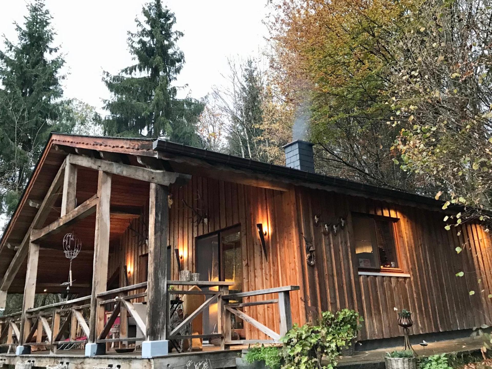 Intiem chalet aan de rivier met bubbelbad en stoomdouche in de Ardennen - foto 41