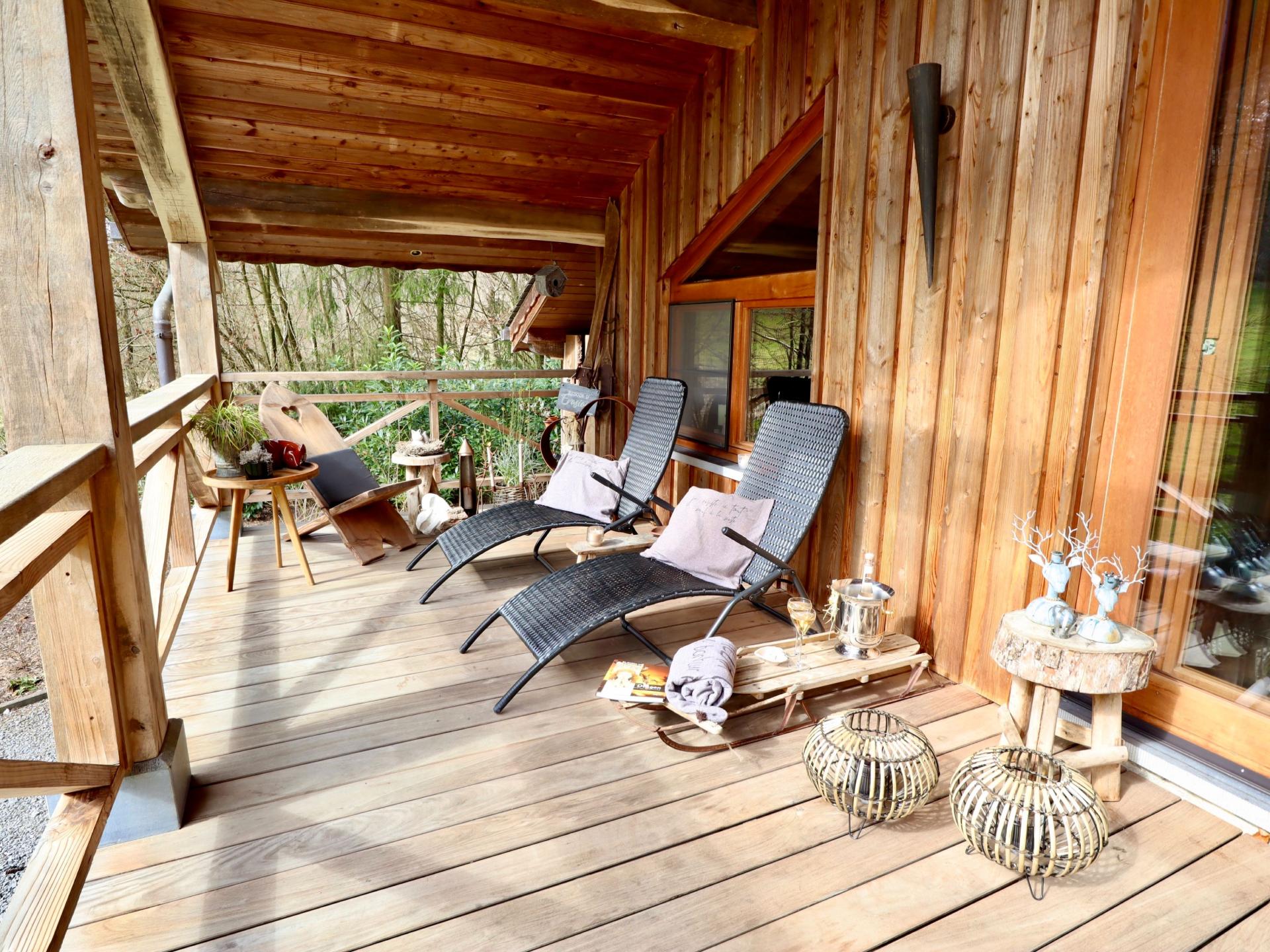 Intiem chalet aan de rivier met bubbelbad en stoomdouche in de Ardennen - foto 79