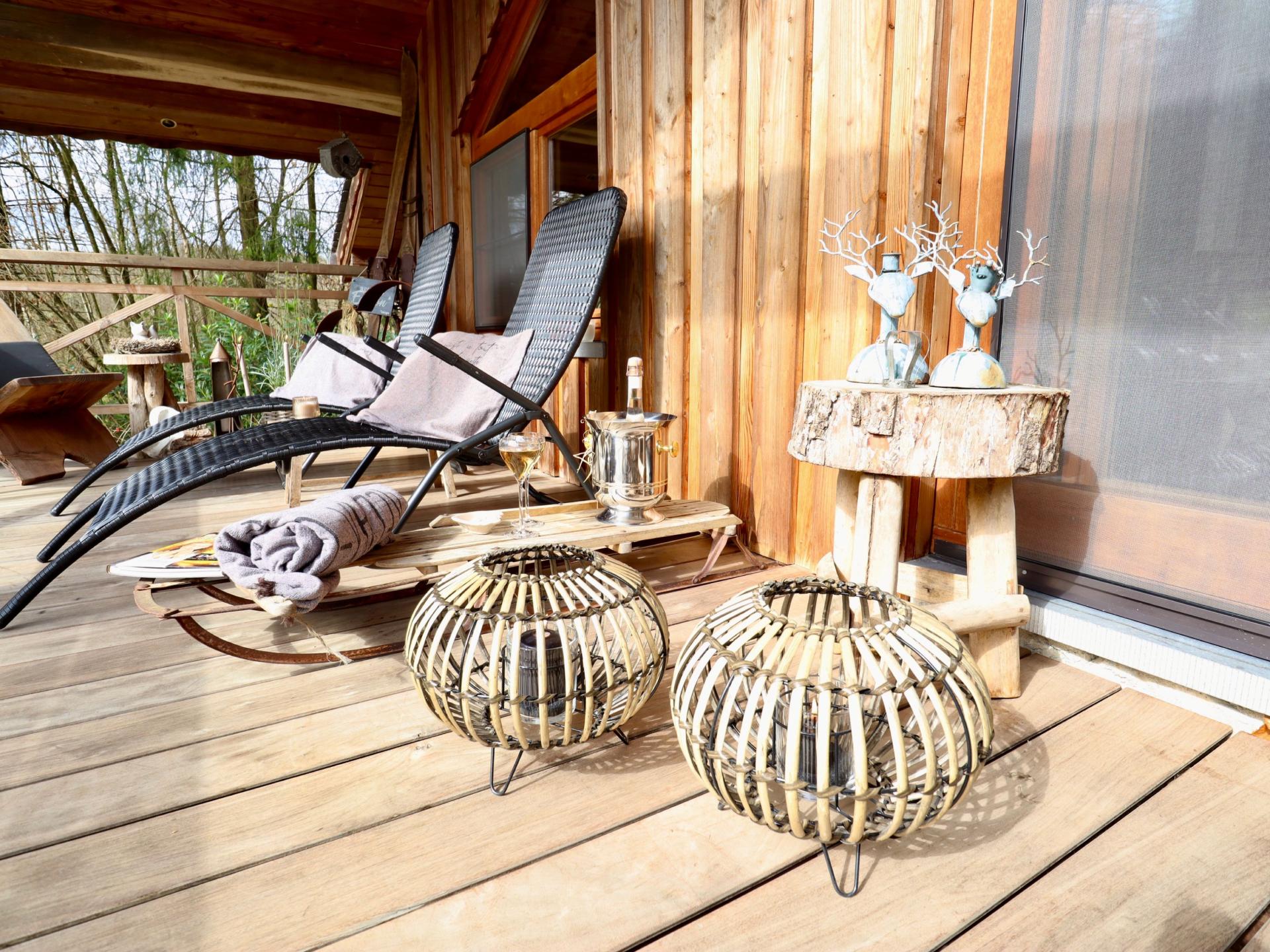Intiem chalet aan de rivier met bubbelbad en stoomdouche in de Ardennen - foto 49