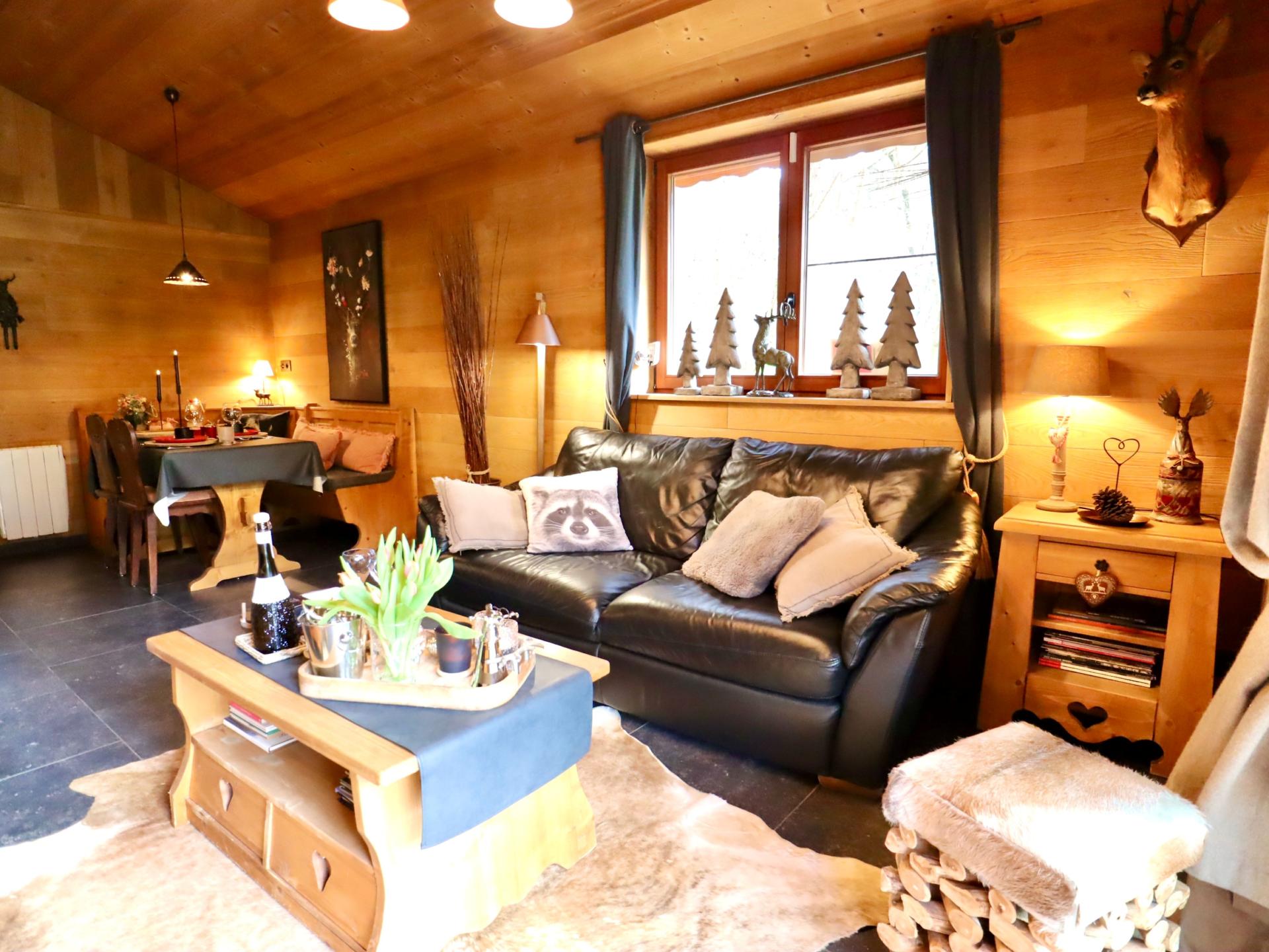 Intiem chalet aan de rivier met bubbelbad en stoomdouche in de Ardennen - foto 73