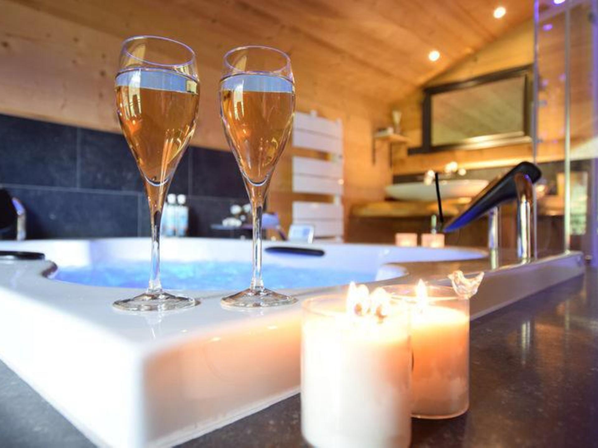 Intiem chalet aan de rivier met bubbelbad en stoomdouche in de Ardennen - foto 17