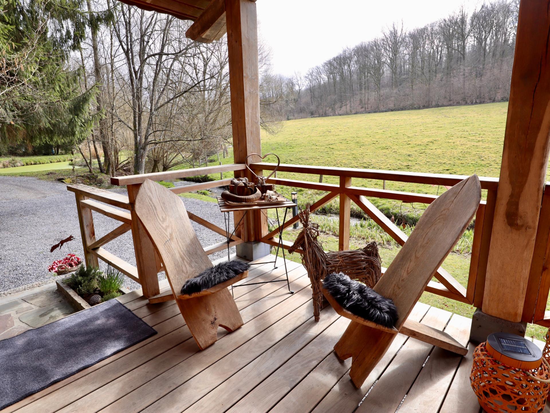 Intiem chalet aan de rivier met bubbelbad en stoomdouche in de Ardennen - foto 24