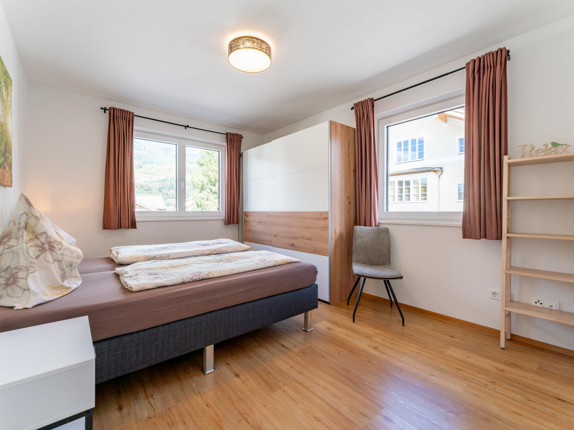 10-persoons vakantiehuis aan de piste in het centrum van Niedernsill - foto 31