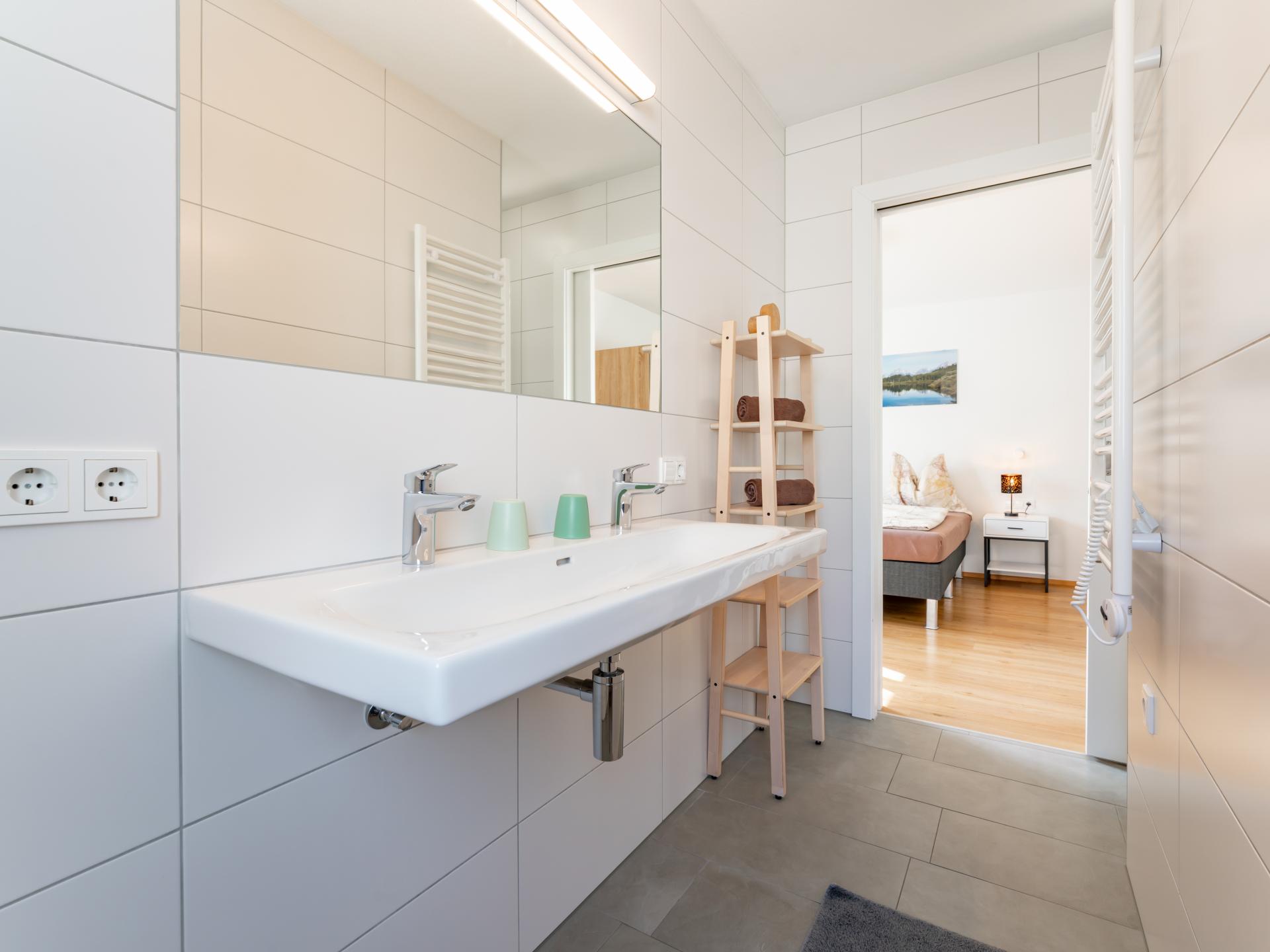 10-persoons vakantiehuis aan de piste in het centrum van Niedernsill - foto 20
