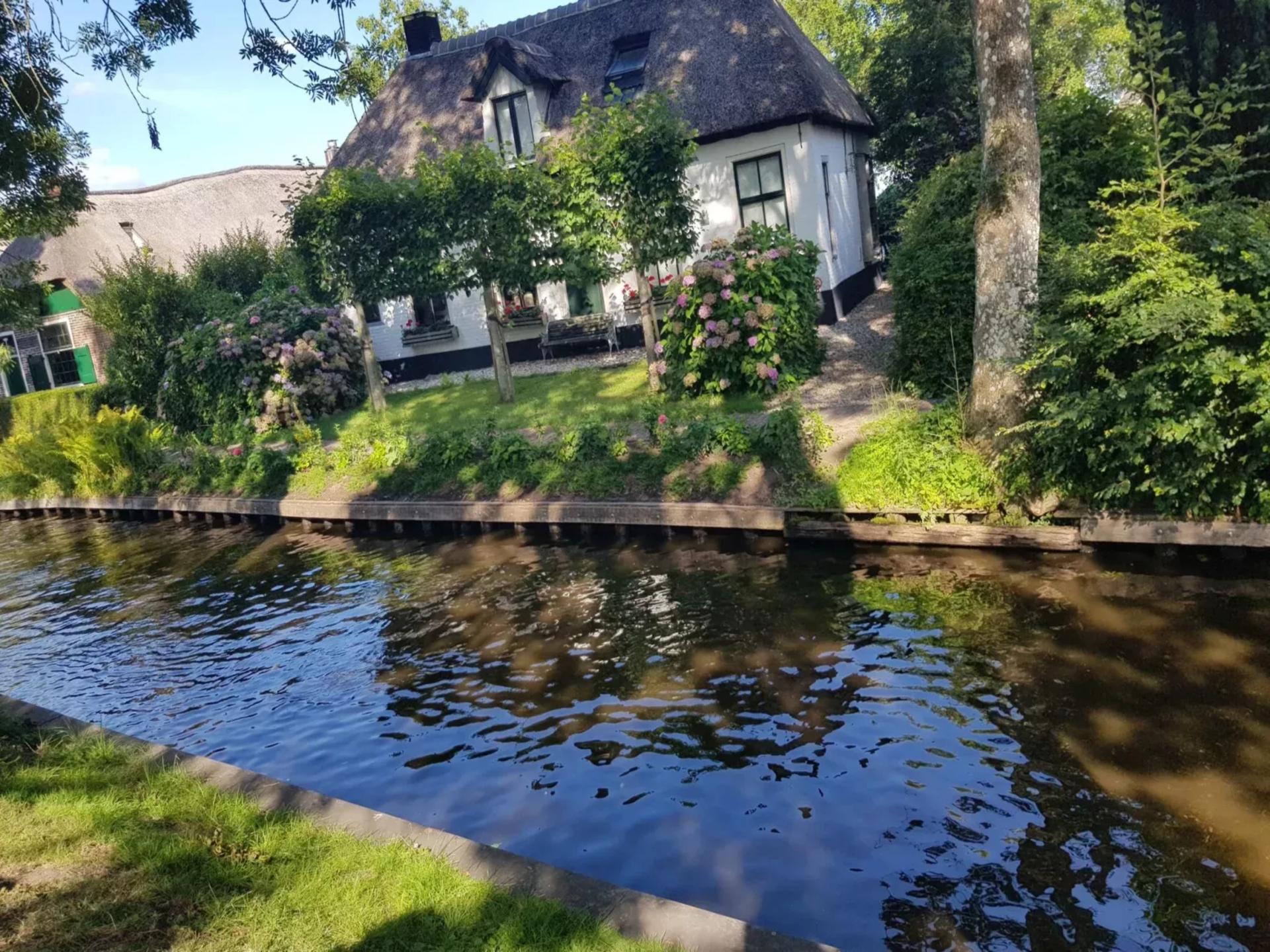 Groepsboerderij aan het water in hartje Giethoorn voor 22 personen - foto 37