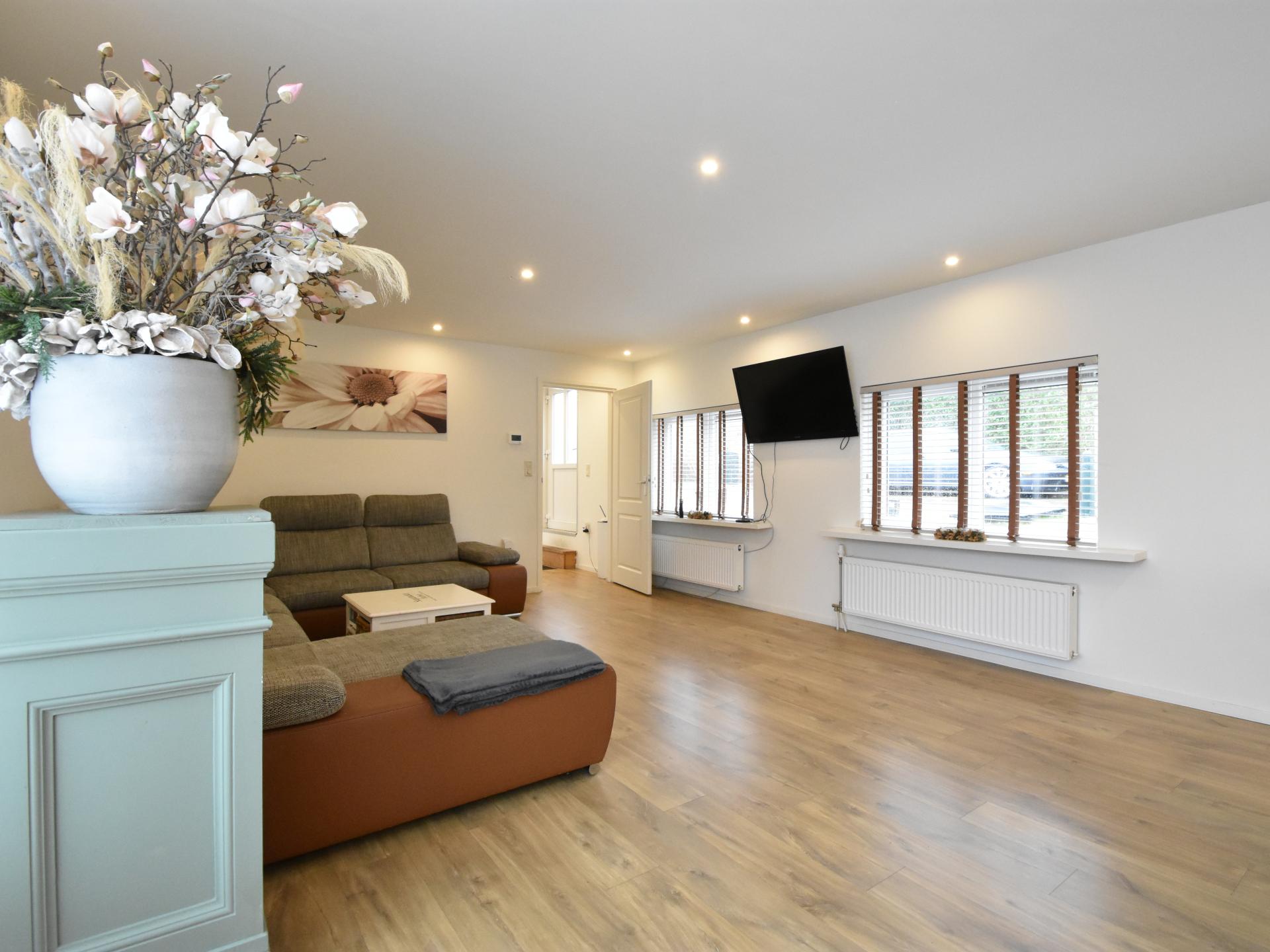 Luxe woonboot in hartje Den Haag: 160m² drijvend genot - foto 17