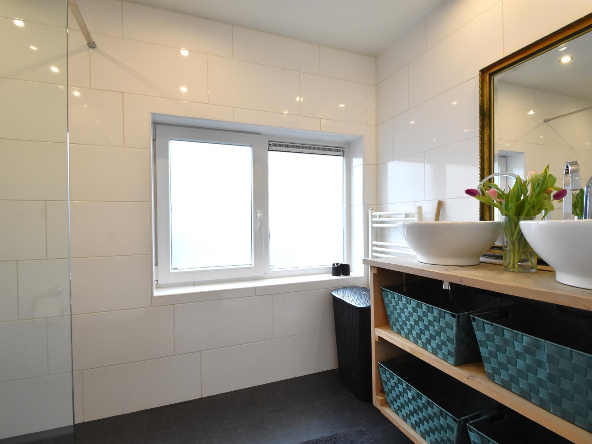 Luxe woonboot in hartje Den Haag: 160m² drijvend genot - foto 6