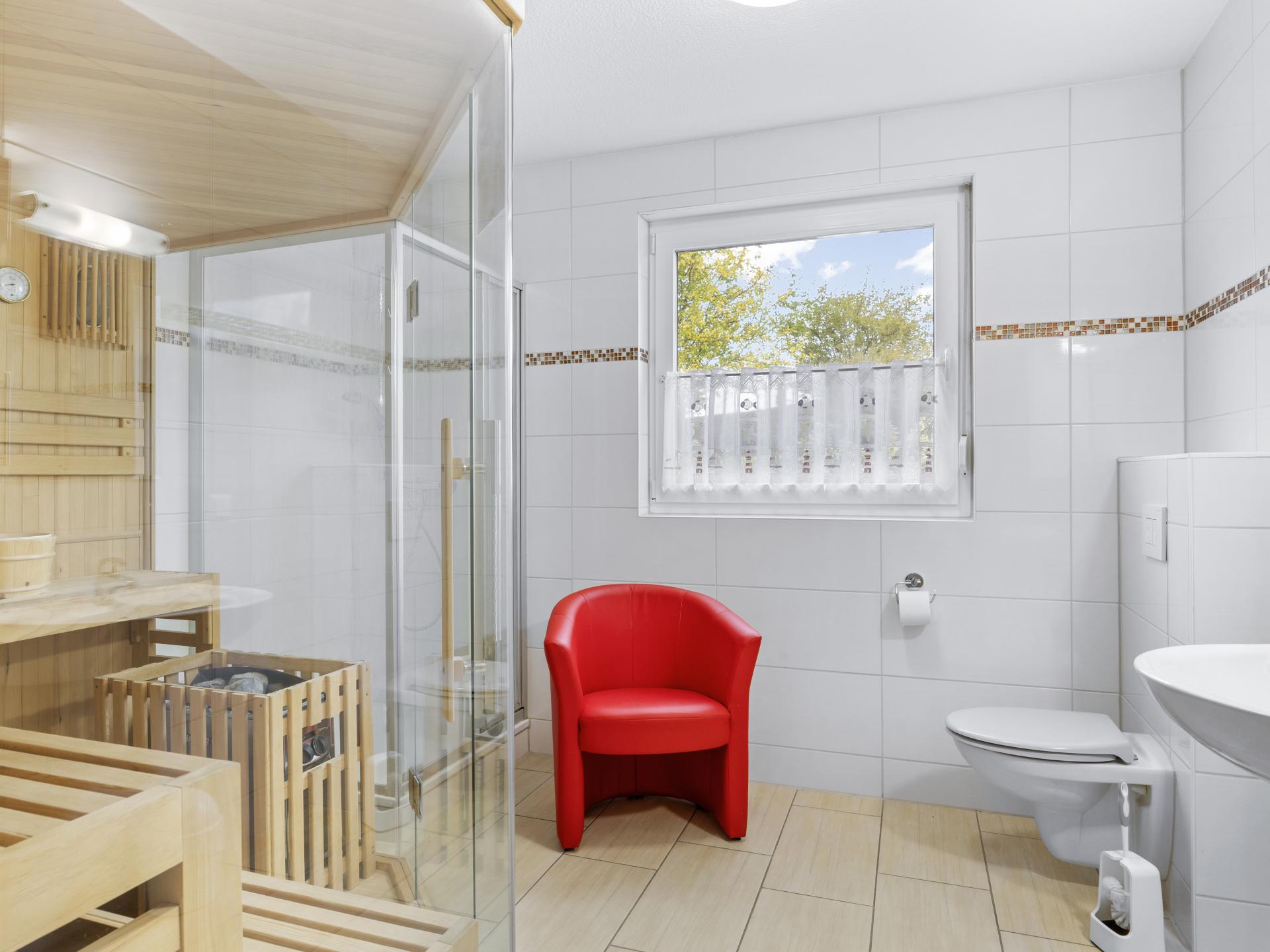 Op 1,5 km van zee: gezellig vakantiehuis met sauna in Boiensdorf - foto 17