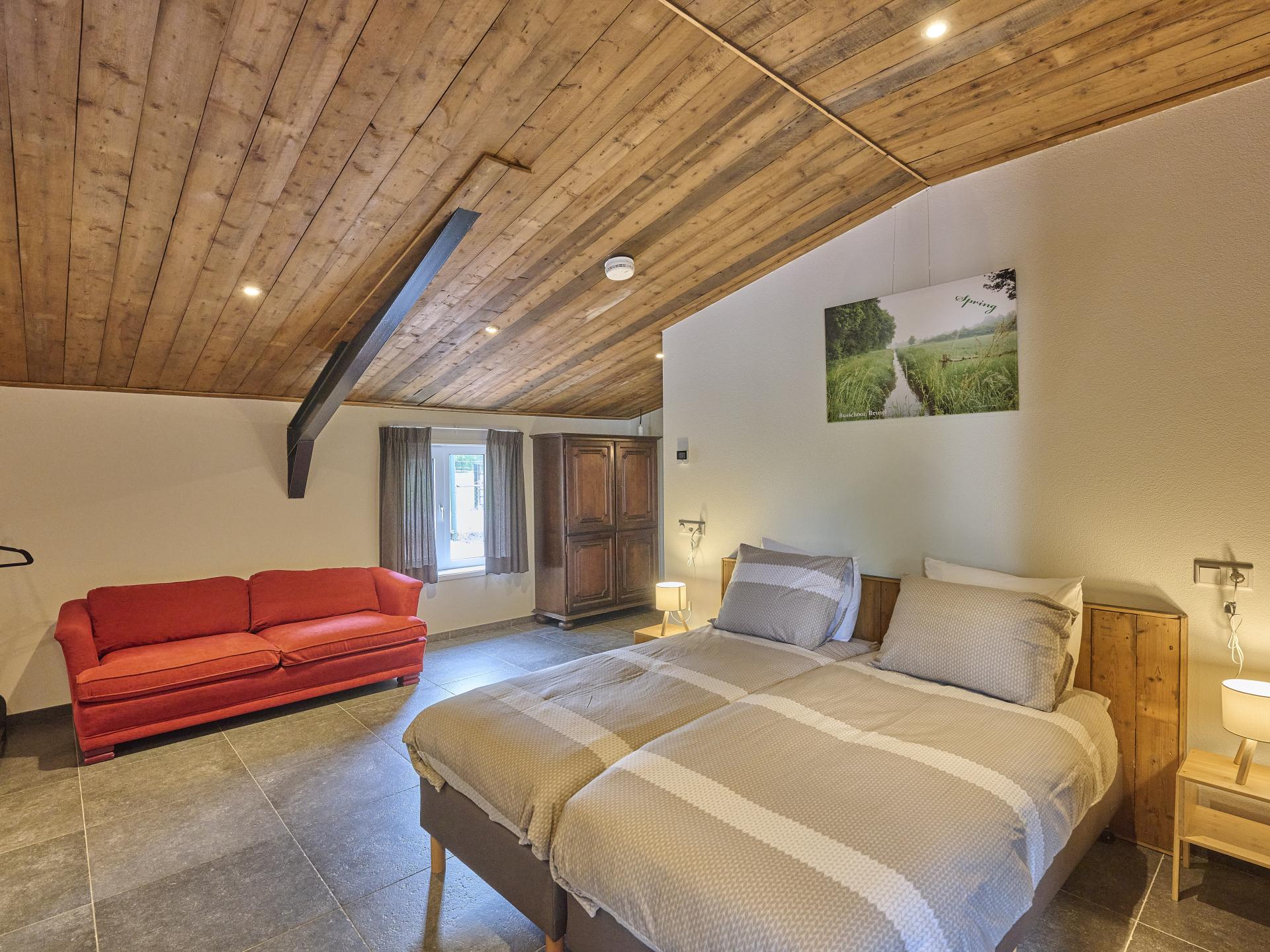 Sfeervol vakantiehuis in gerenoveerde stal met uitzicht op reeën in Reusel, Brabant - foto 37