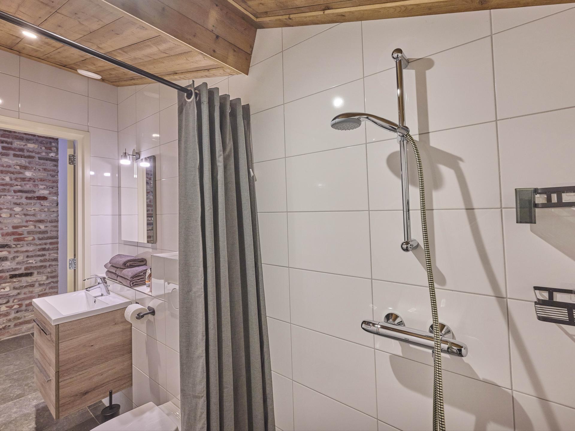 Sfeervol vakantiehuis in gerenoveerde stal met uitzicht op reeën in Reusel, Brabant - foto 40