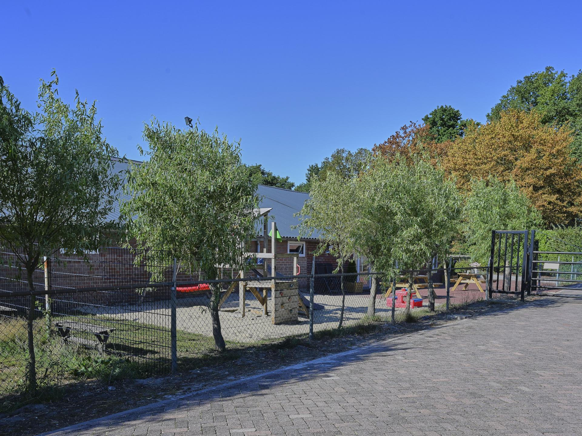 Sfeervol vakantiehuis in gerenoveerde stal met uitzicht op reeën in Reusel, Brabant - foto 56