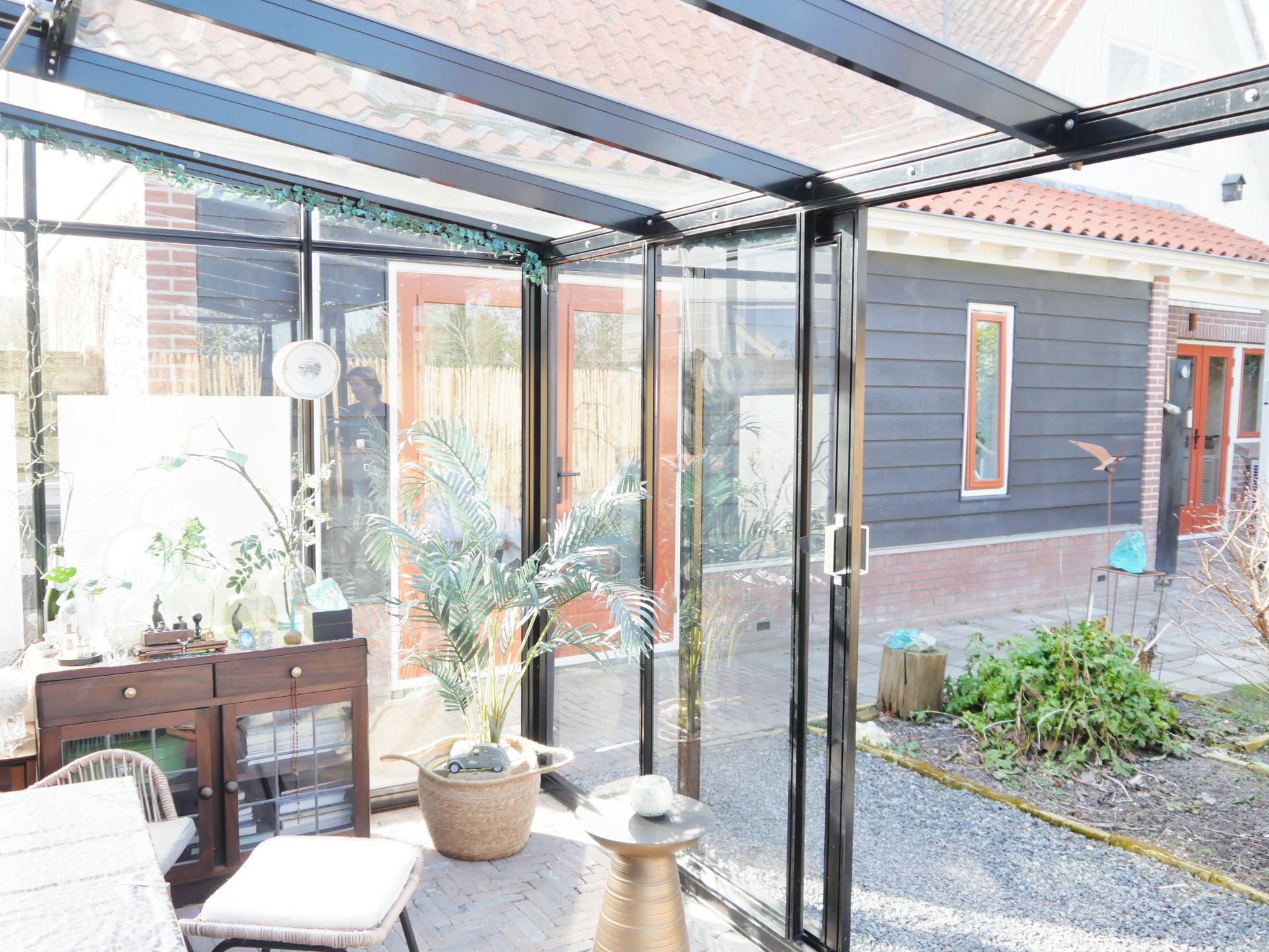 Sfeervol vakantiehuis in hartje Tuitjenhorn, 240m van het centrum - foto 4