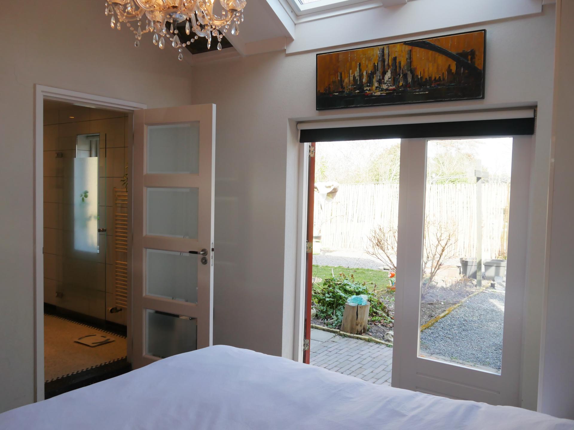 Sfeervol vakantiehuis in hartje Tuitjenhorn, 240m van het centrum - foto 12