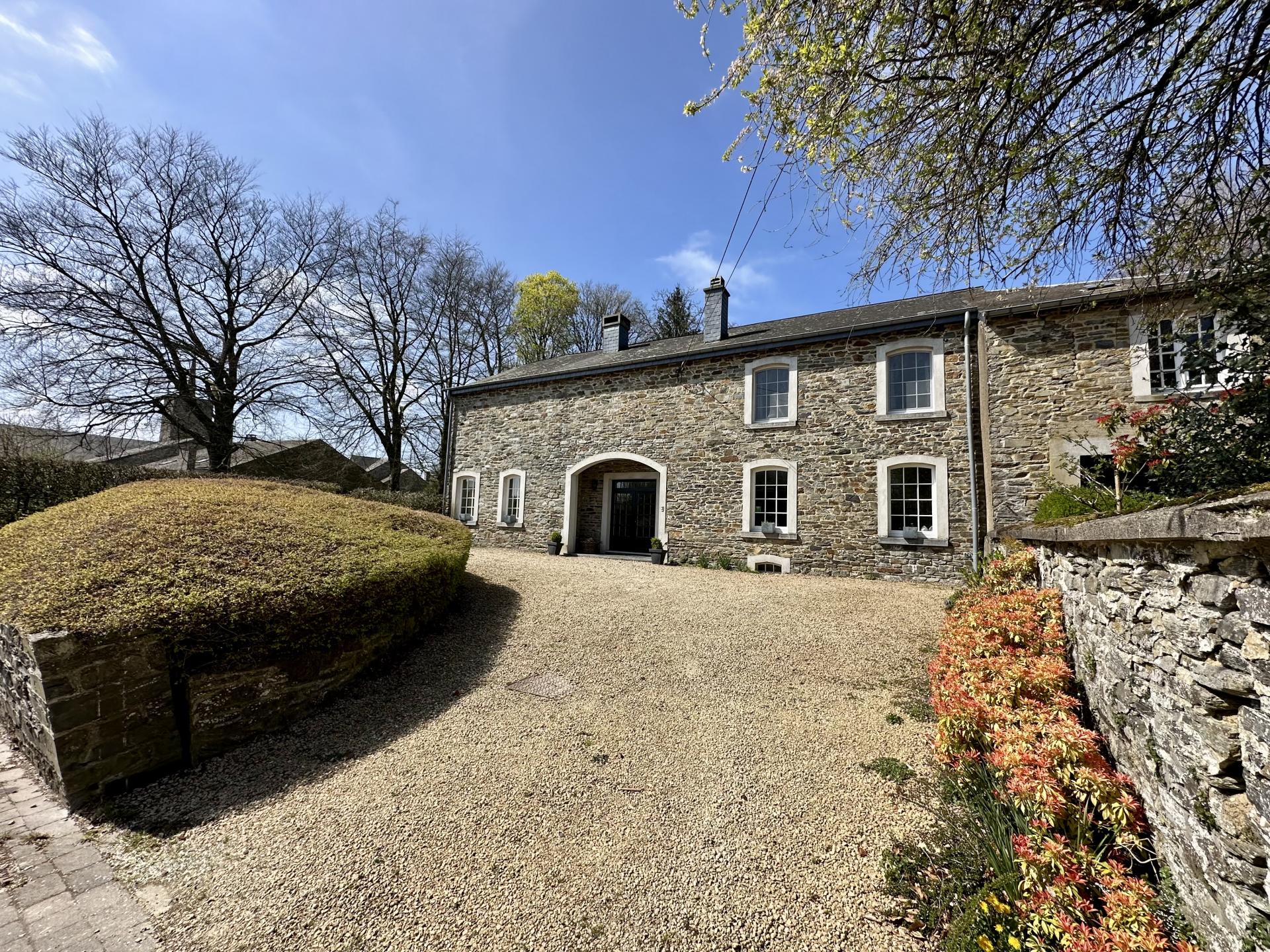 Ruim familieverblijf voor 12 personen met tuin en speelkamer in Offagne - foto 4