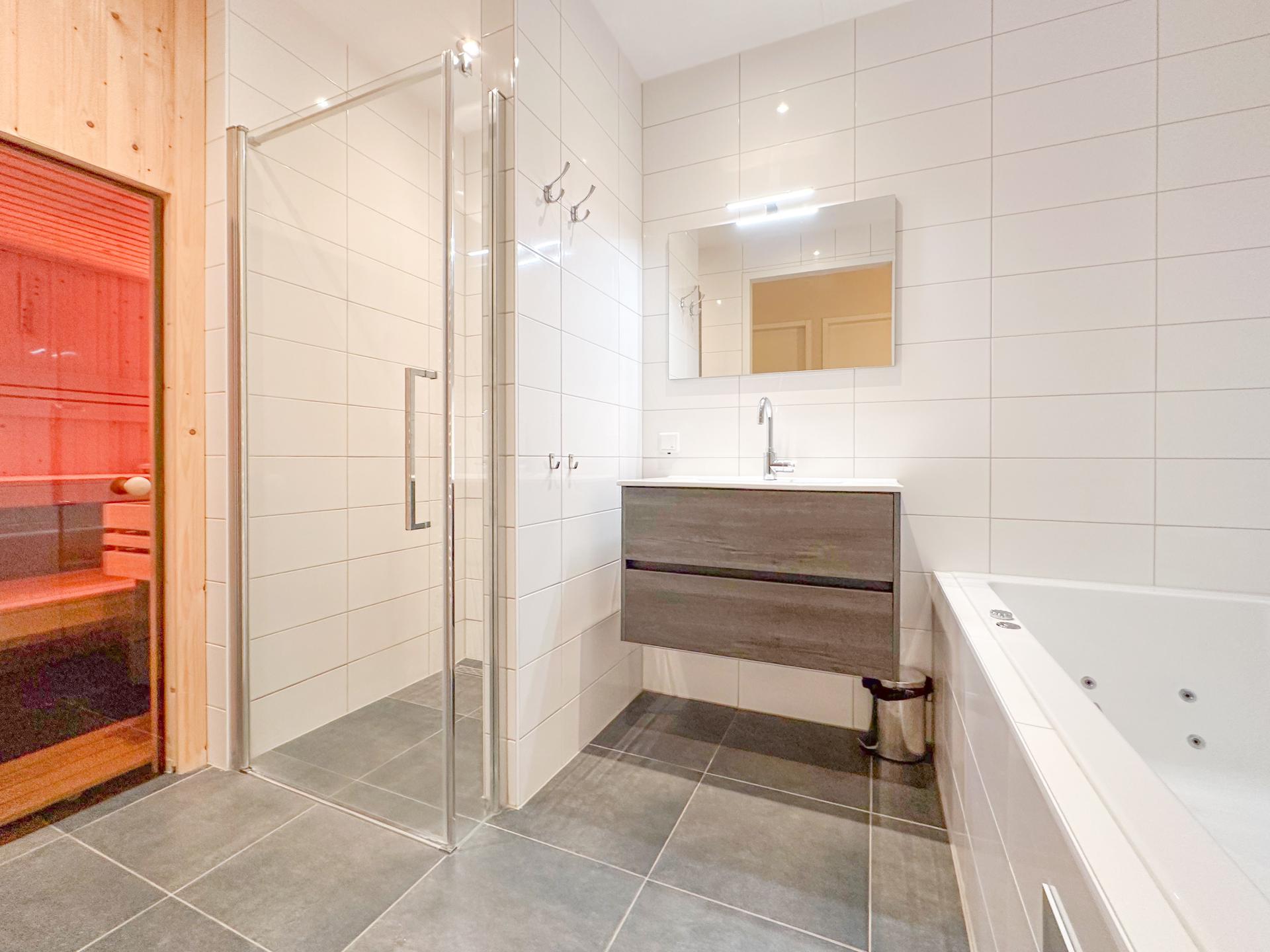 Luxe begane grond appartement met Finse sauna op 500m van het strand - foto 15