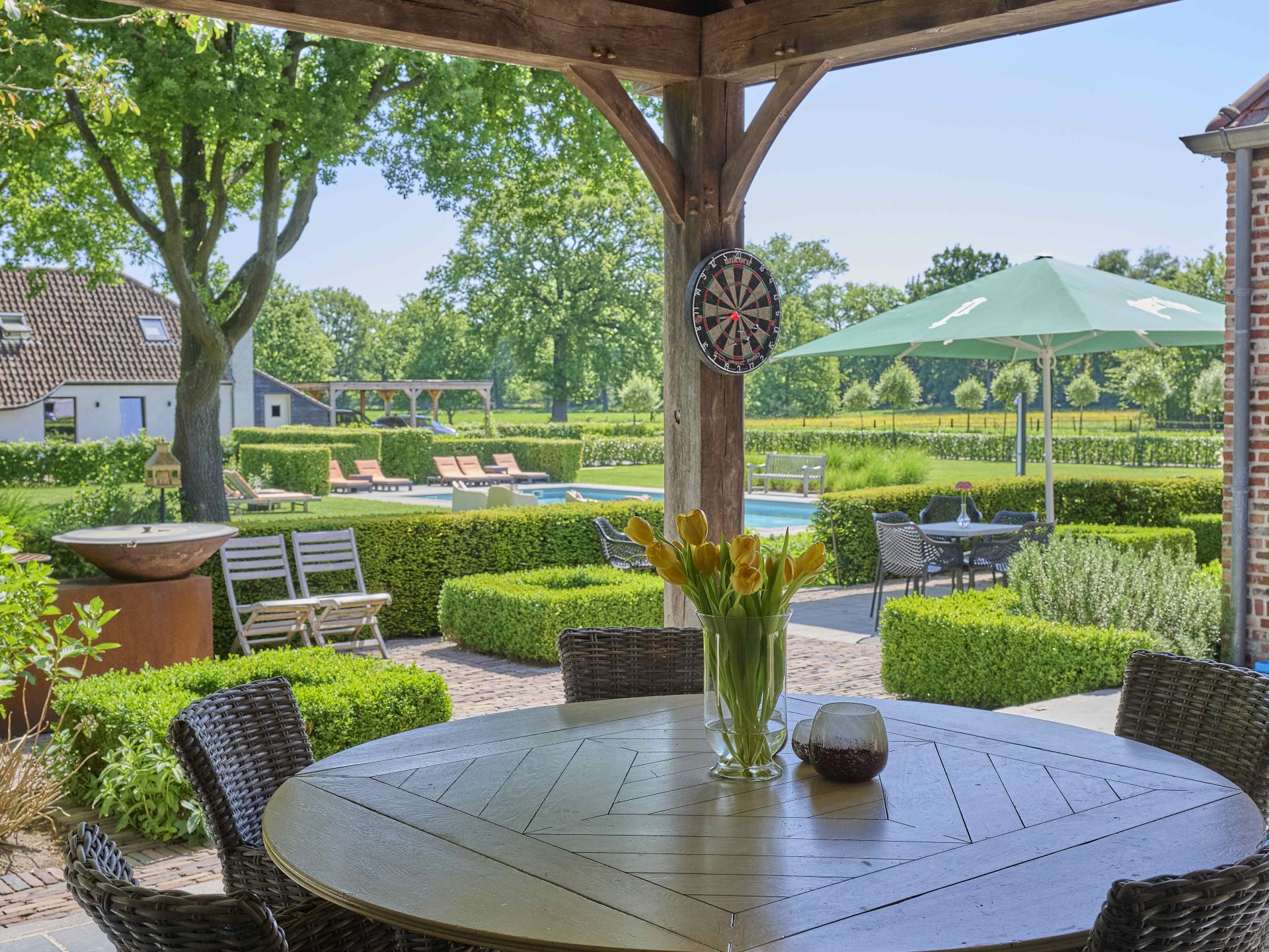Centraal gelegen luxe villa in Balen voor 25 personen - foto 24