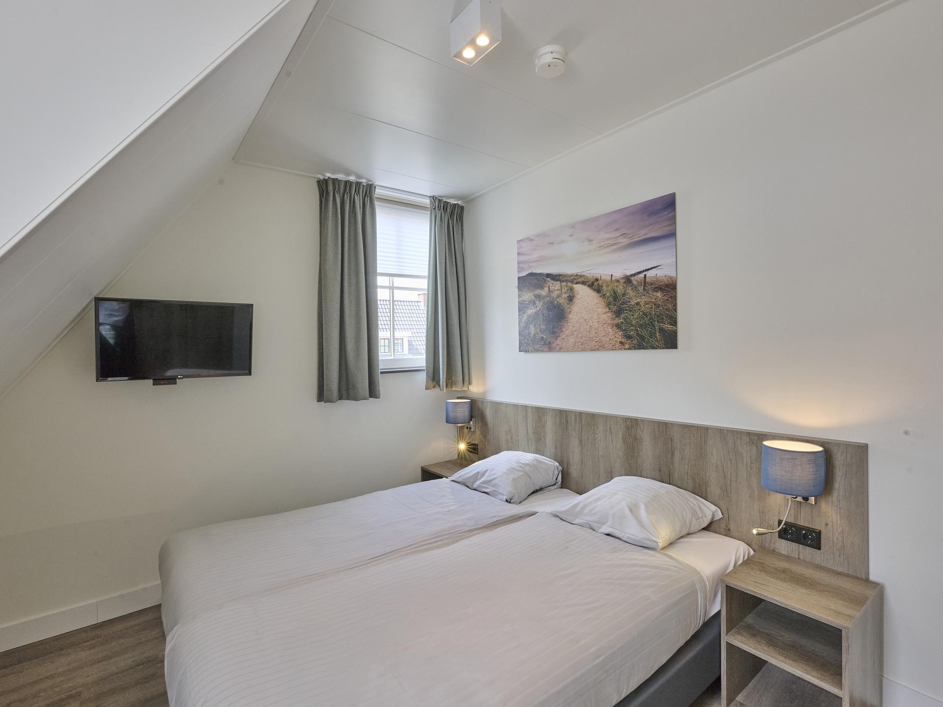 Luxe vrijstaande villa met sauna op 350m van het strand in Colijnsplaat - foto 18