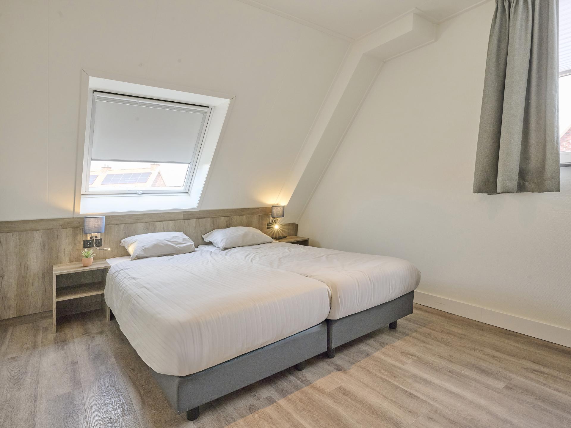 Luxe vrijstaande villa met sauna op 350m van het strand in Colijnsplaat - foto 19