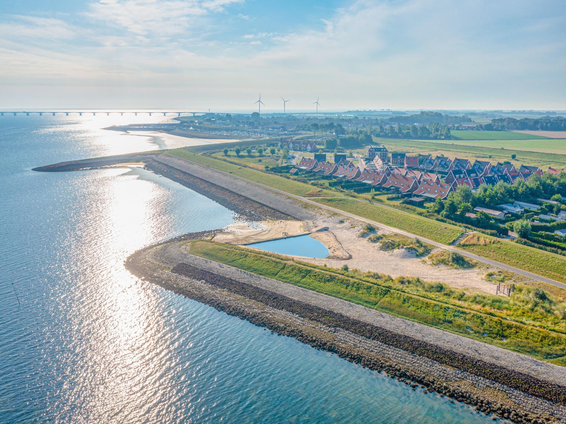 Luxe vrijstaande villa met sauna en tuin op 500m van het strand - foto 43