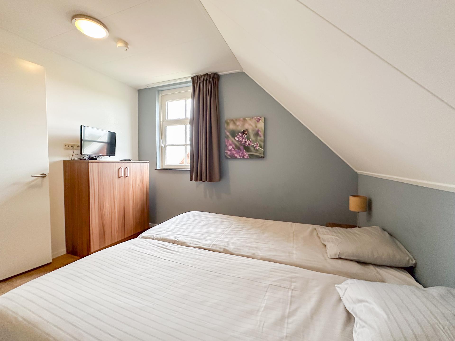 Luxe villa aan Zeeuwse kust met sauna, spabad en tuin - 10 pers - foto 14