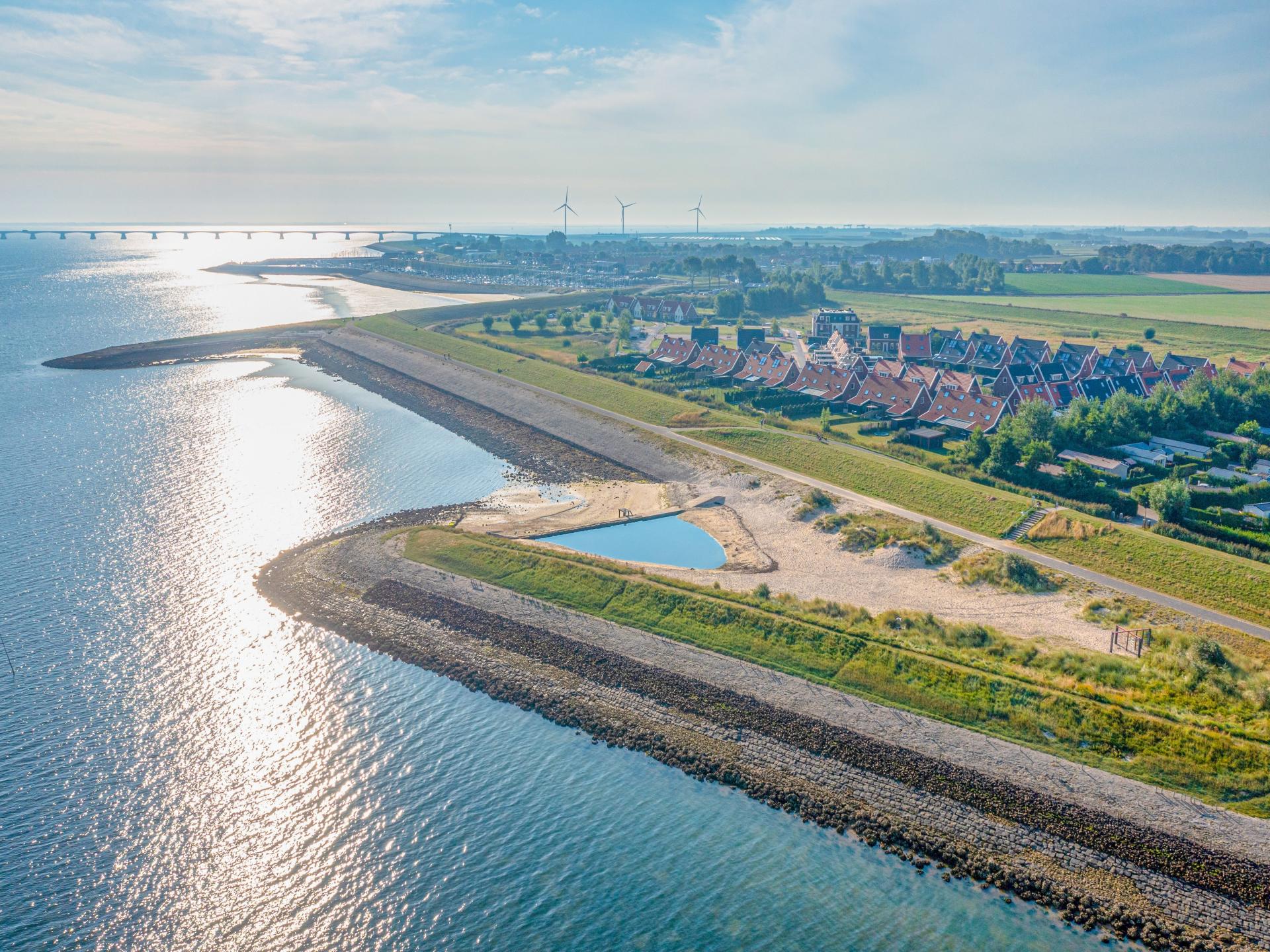 Luxe villa aan Zeeuwse kust met sauna, spabad en tuin - 10 pers - foto 27