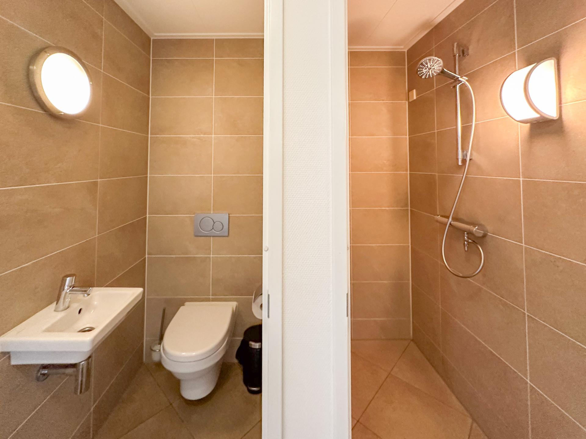 Luxe villa aan Zeeuwse kust met sauna, spabad en tuin - 10 pers - foto 11