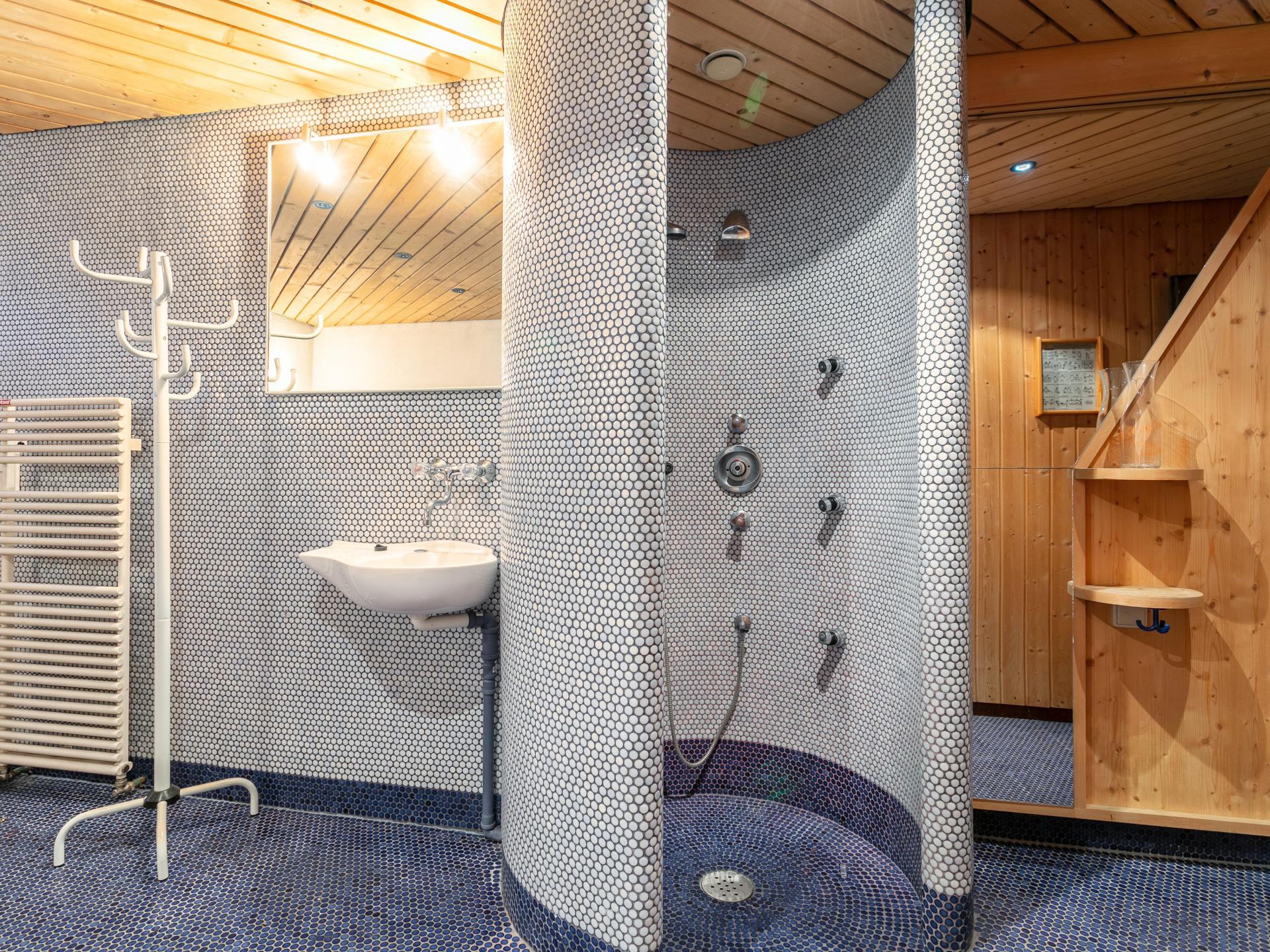 Ski-in/ski-out vakantiehuis voor 12 personen met sauna in Söll - foto 36