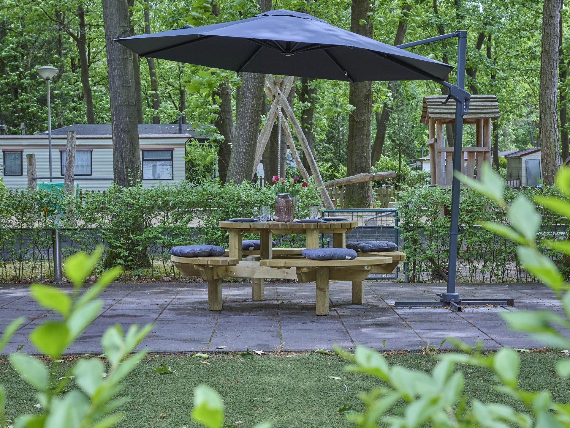 Natuurhuisje met serre en omheinde tuin op rustig park in Brabant - foto 17