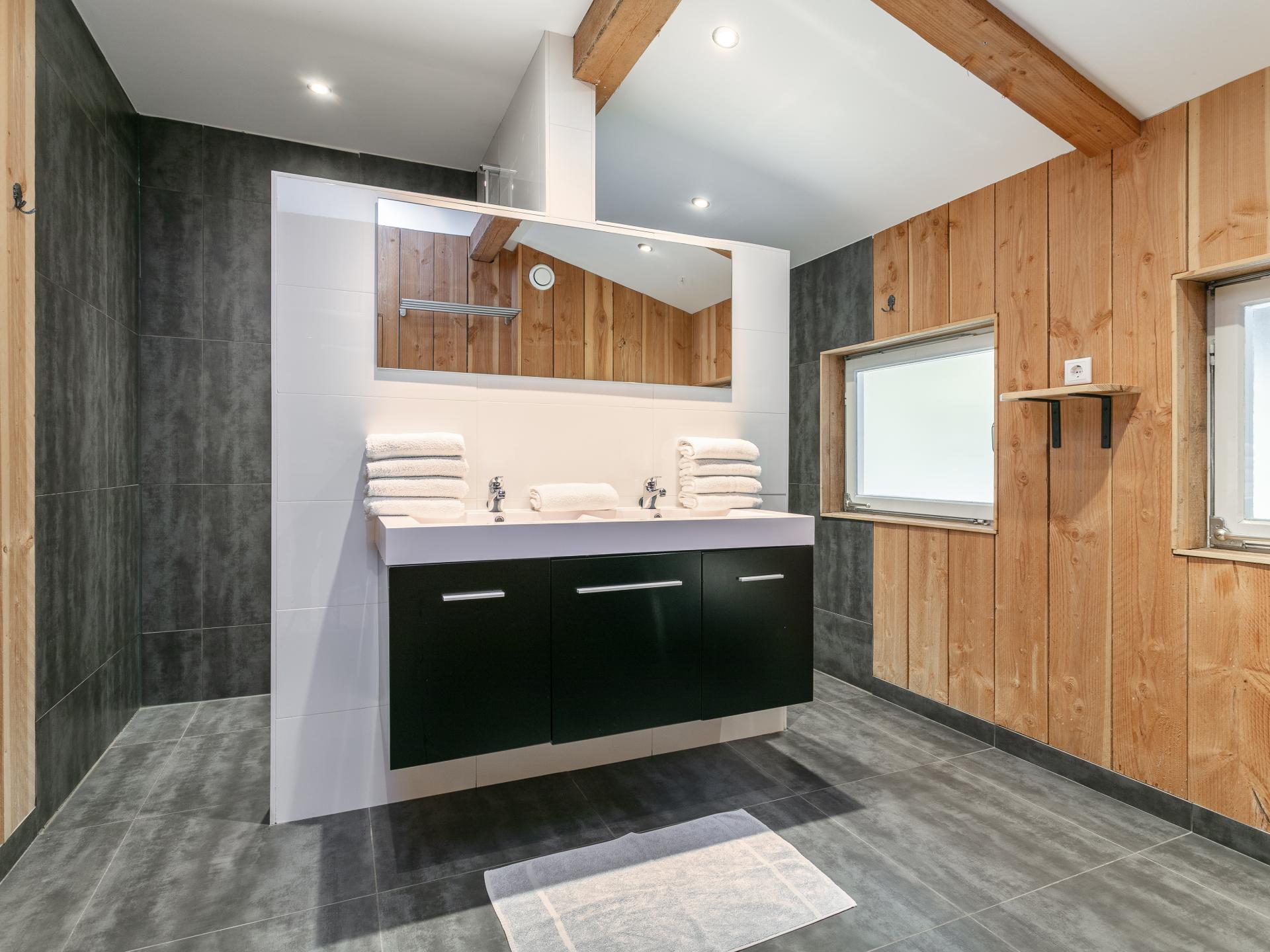 Luxe chalet voor 10 personen met privé sauna en grote tuin in Innerkrems - foto 9