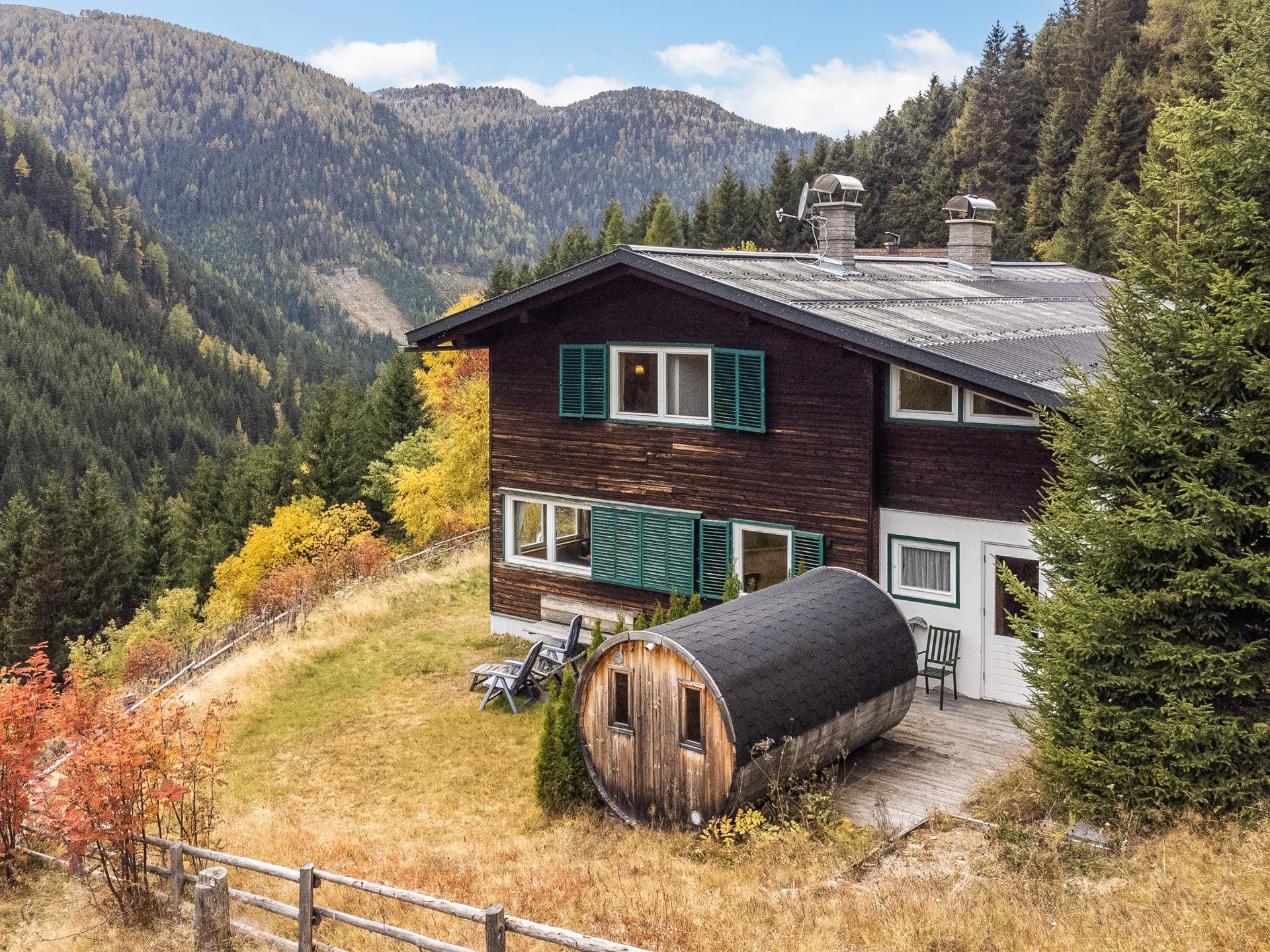 Luxe chalet voor 10 personen met privé sauna en grote tuin in Innerkrems - foto 23