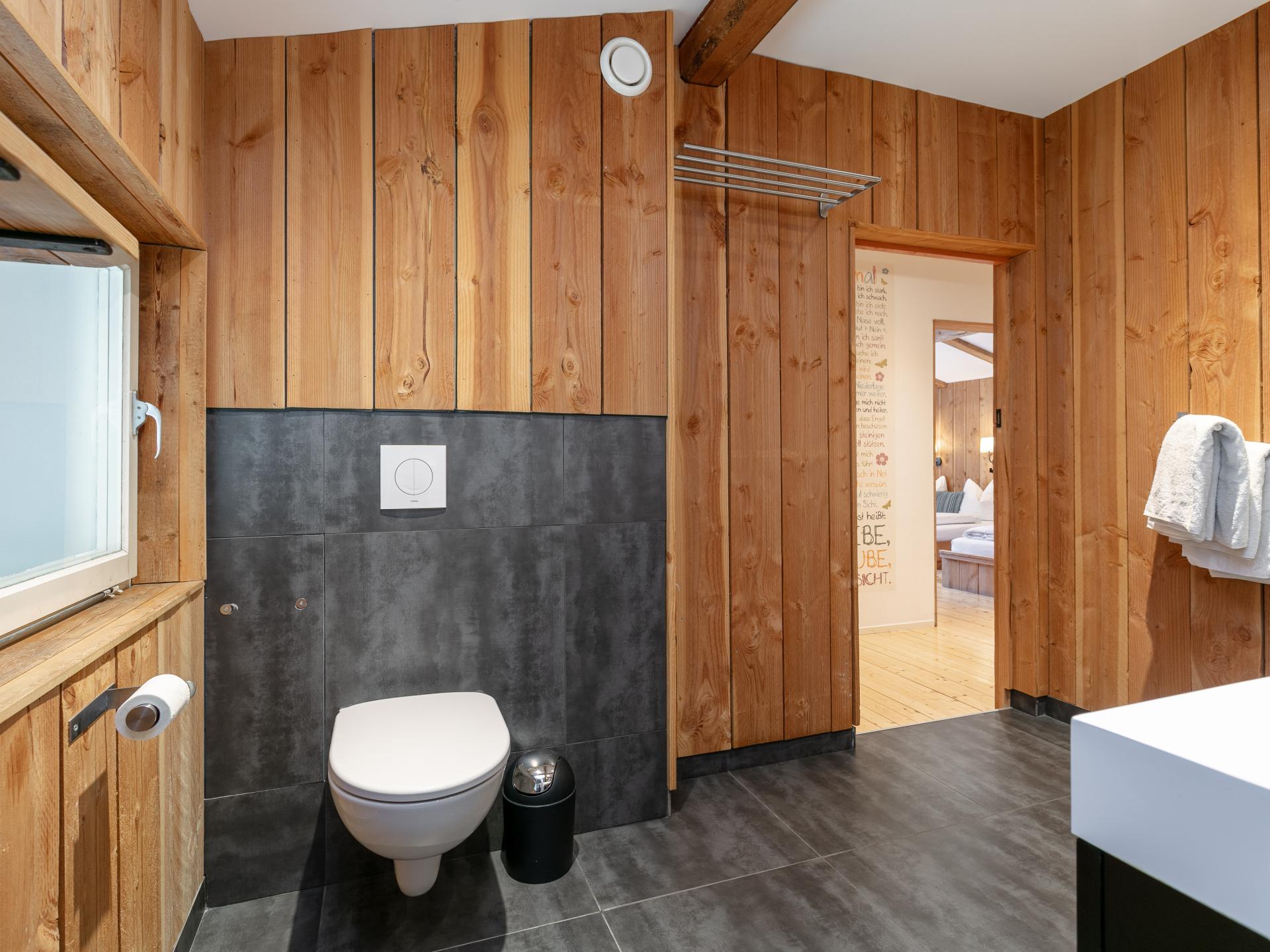 Luxe chalet voor 10 personen met privé sauna en grote tuin in Innerkrems - foto 15