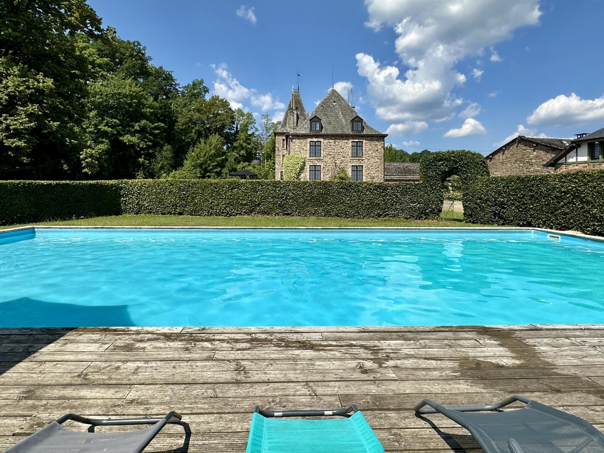 Luxueus kasteel in Trois-Ponts met privézwembad, sauna en biljart - foto 1