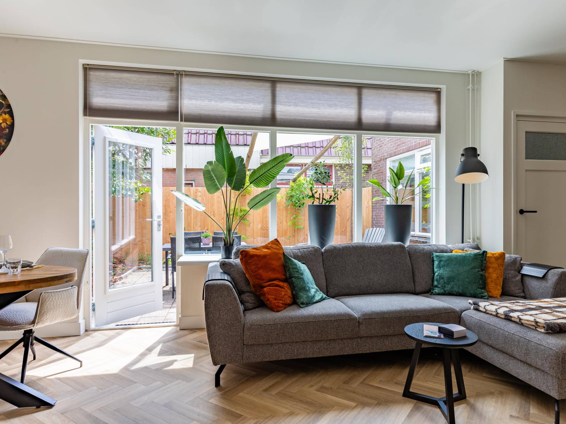 Sfeervol appartement met privé binnenplaats in centrum Warmenhuizen - foto 11