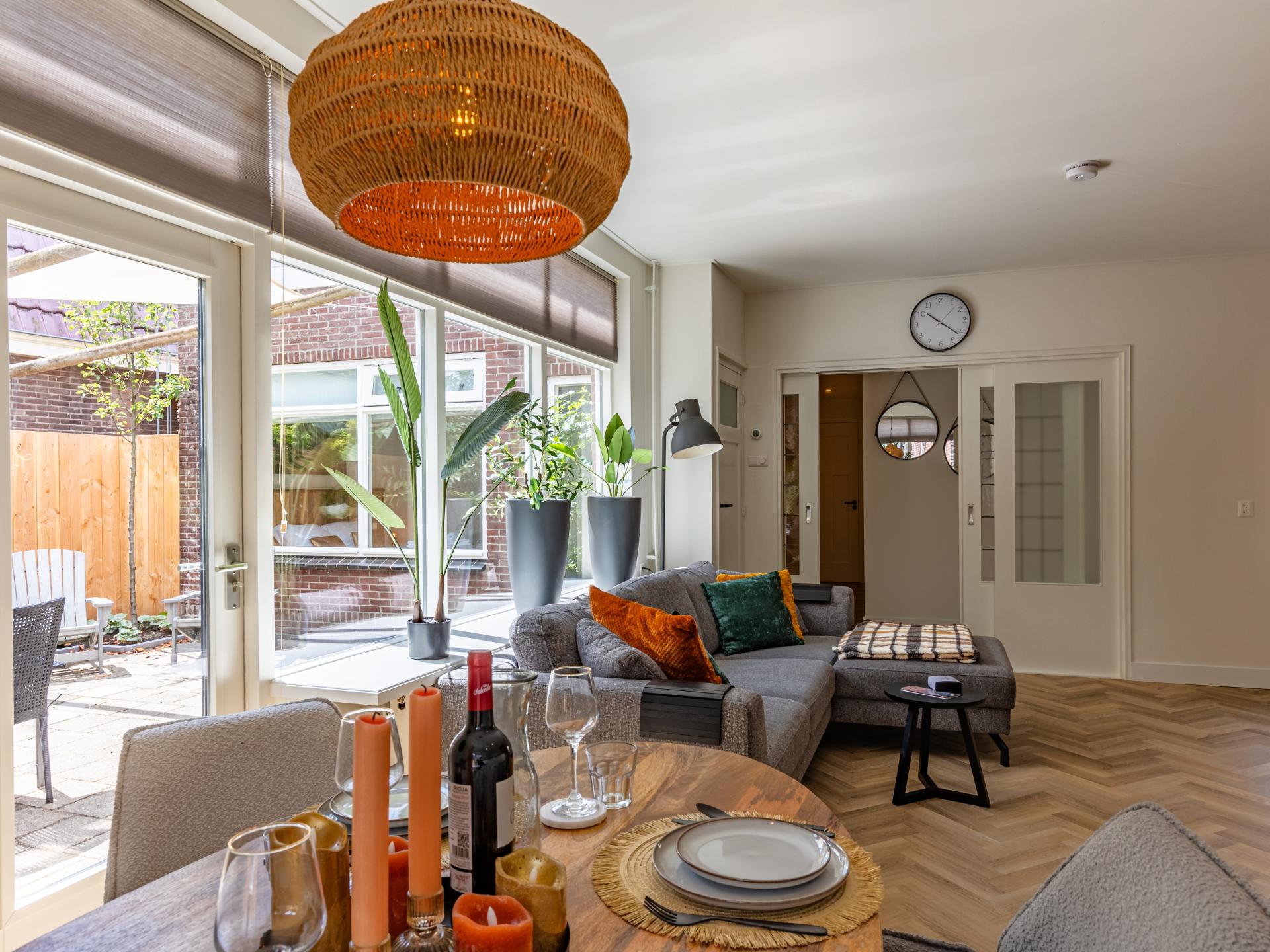Sfeervol appartement met privé binnenplaats in centrum Warmenhuizen - foto 13