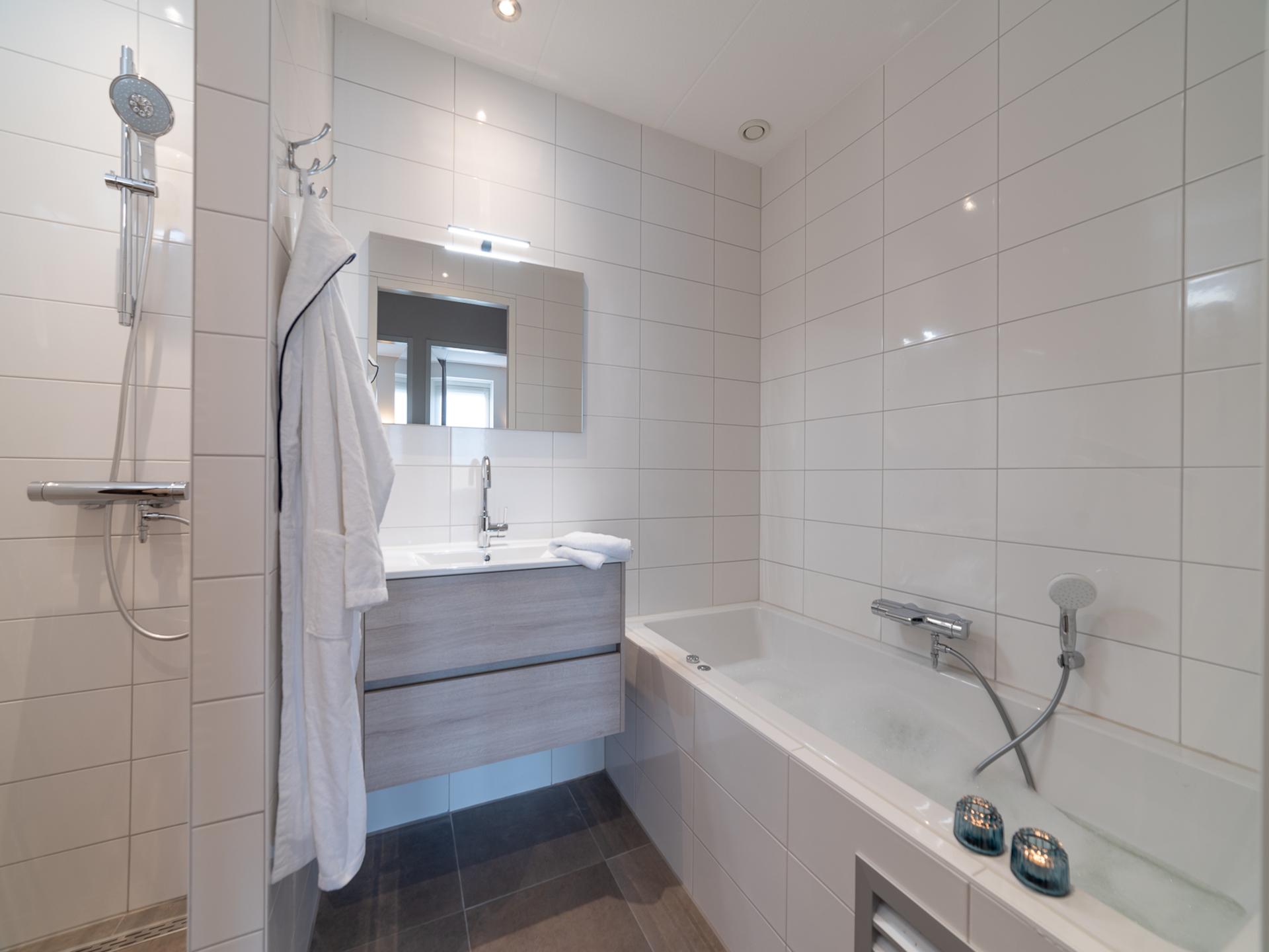 Luxe appartement met Finse sauna op 500m van het Noordzeestrand - foto 12