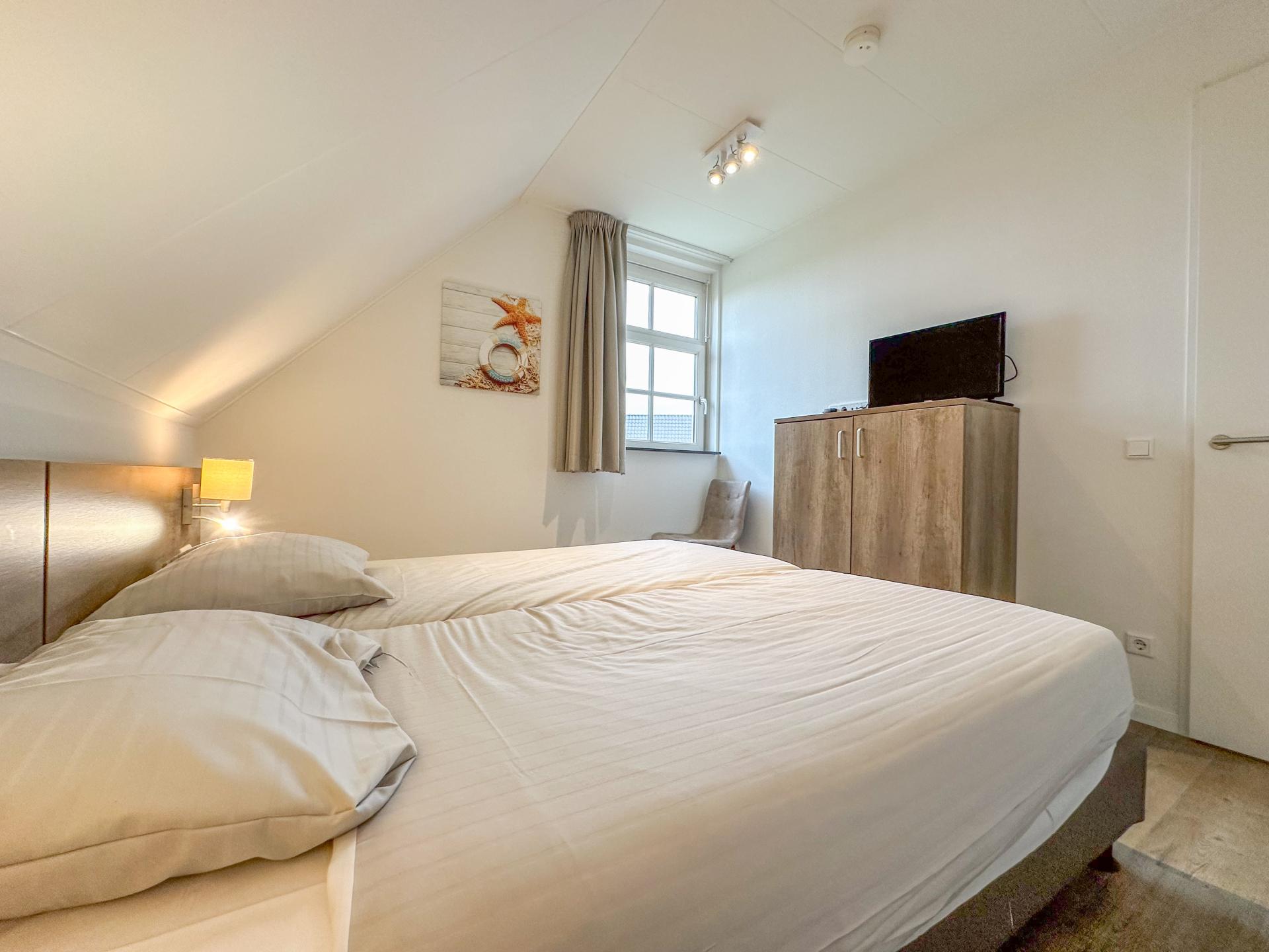 Luxe villa met sauna en spa op 500m van het strand in Colijnsplaat - foto 20