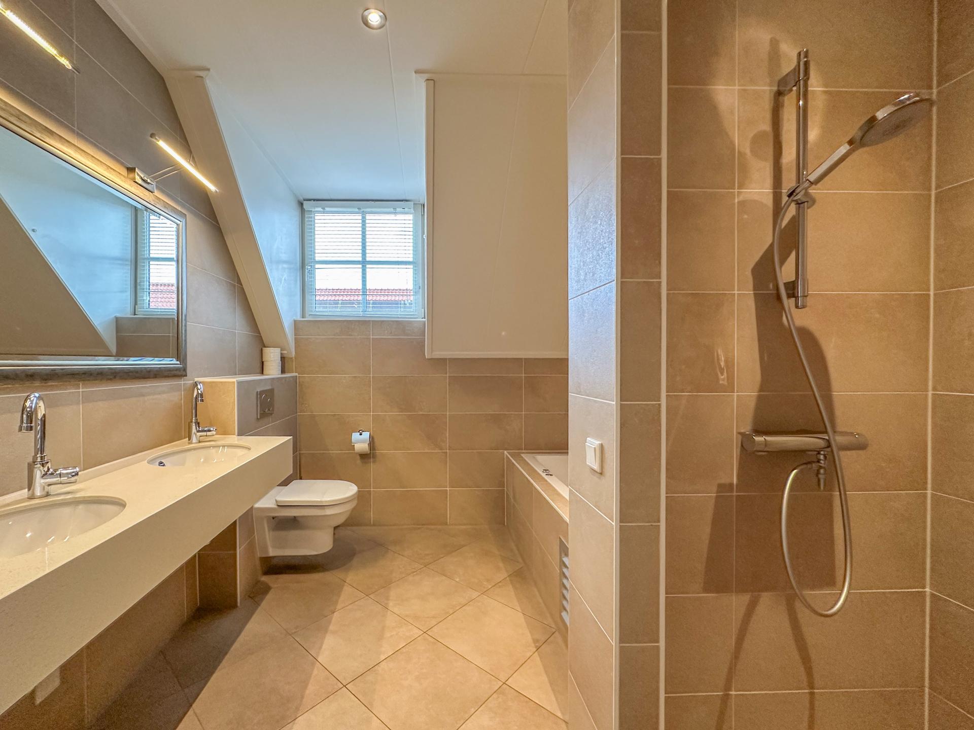 Luxe villa met sauna en spa op 500m van het strand in Colijnsplaat - foto 22