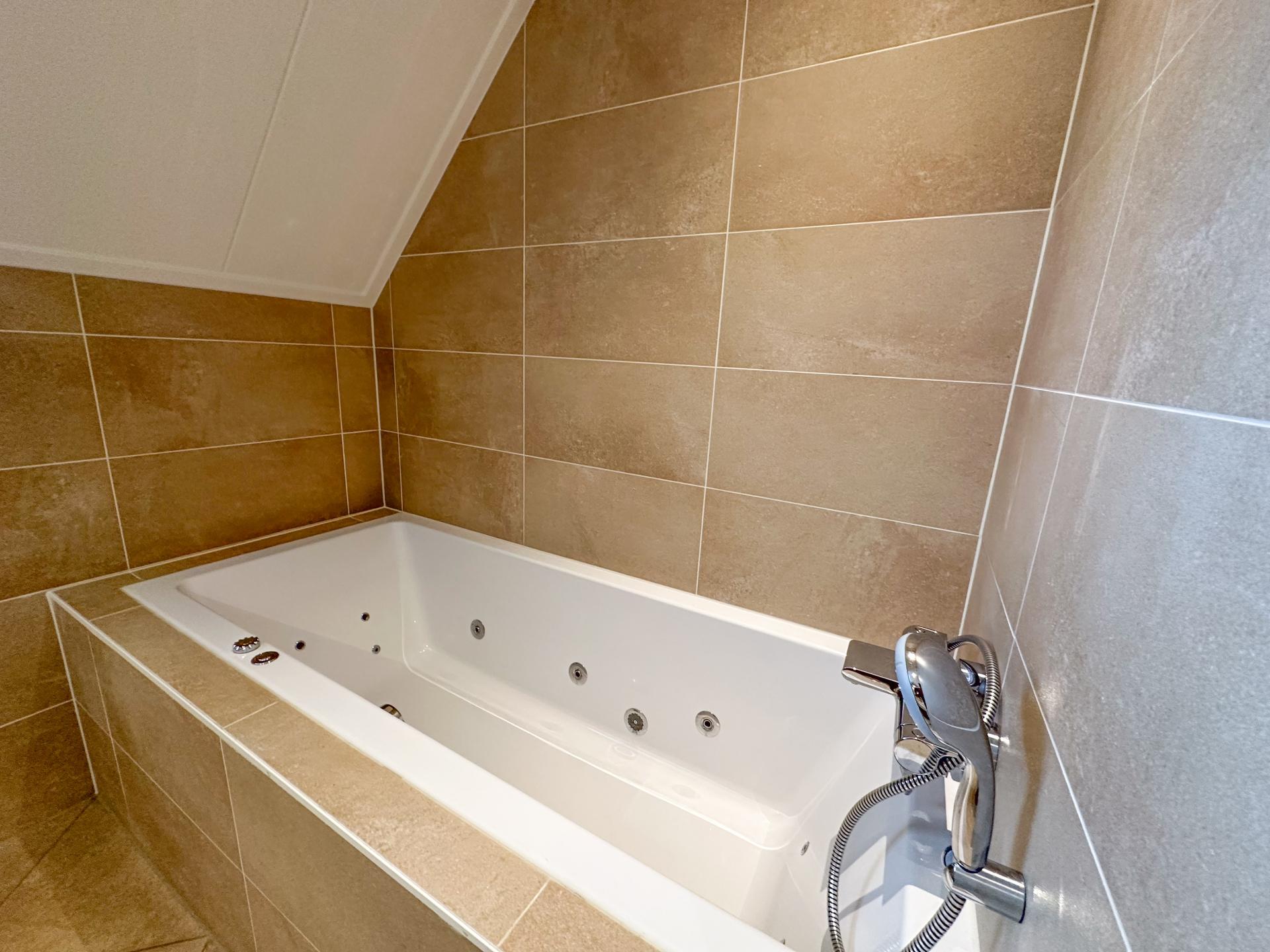 Luxe villa met sauna en spa op 500m van het strand in Colijnsplaat - foto 23