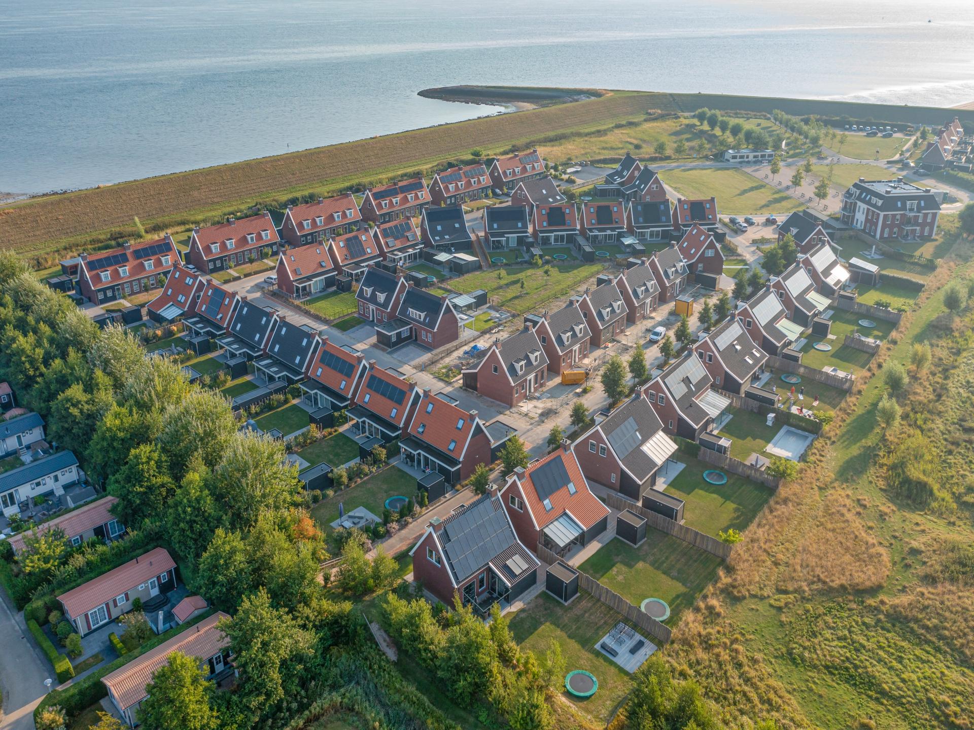 Luxe villa met sauna en spa op 500m van het strand in Colijnsplaat - foto 35