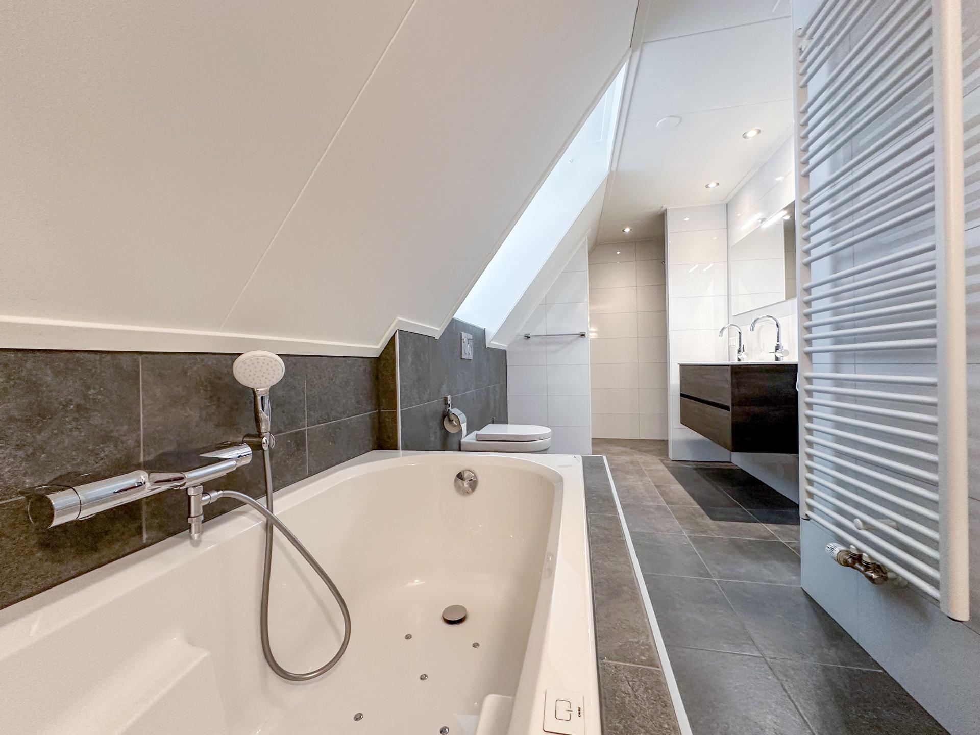 Luxe villa met sauna en spabad, 500m van het strand in Colijnsplaat - foto 13