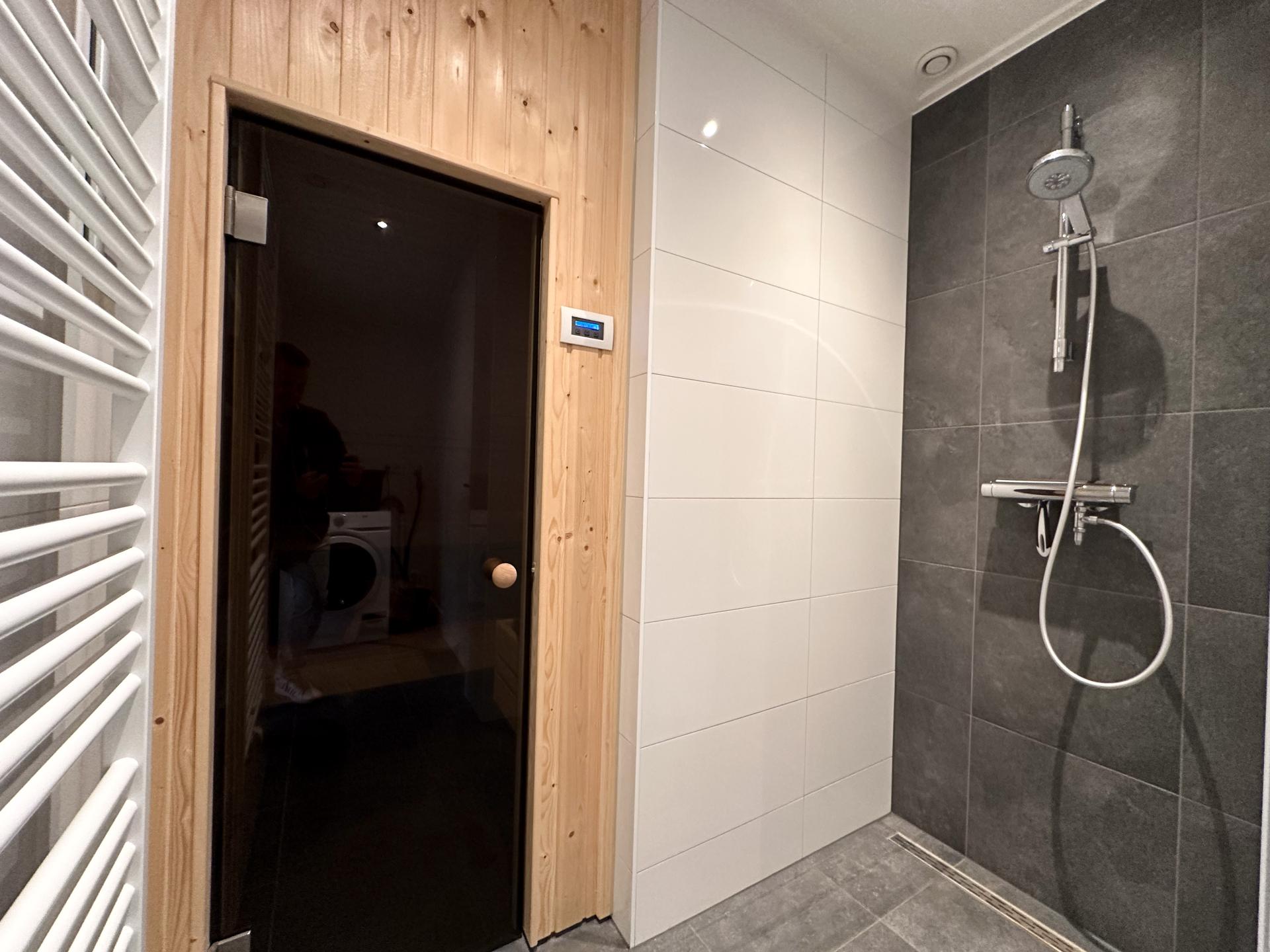 Luxe villa met sauna en spabad, 500m van het strand in Colijnsplaat - foto 16