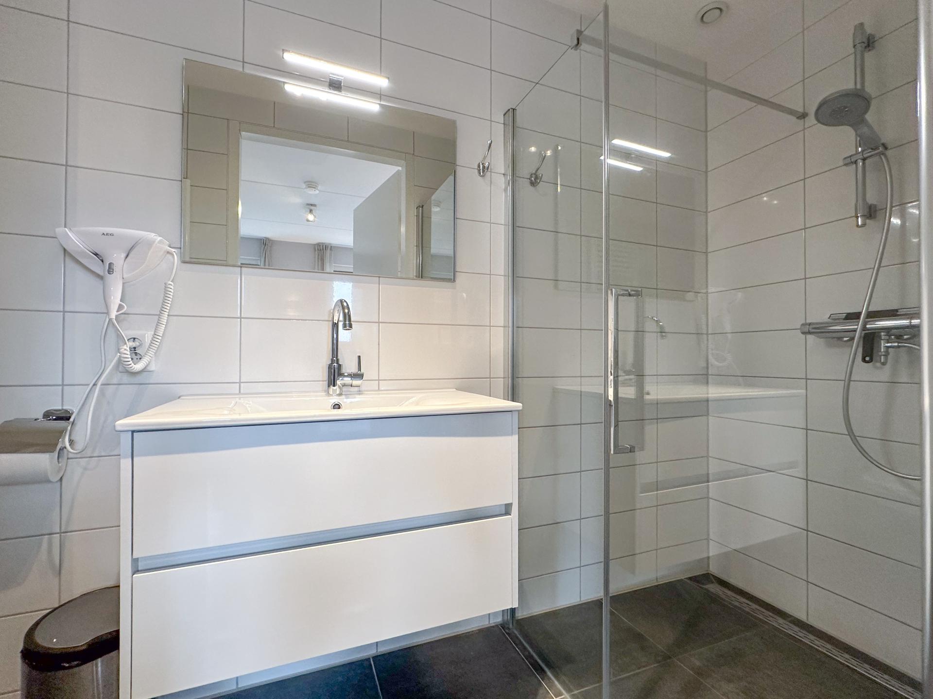 Luxe vrijstaande villa aan zee in Colijnsplaat voor 8 personen - foto 15