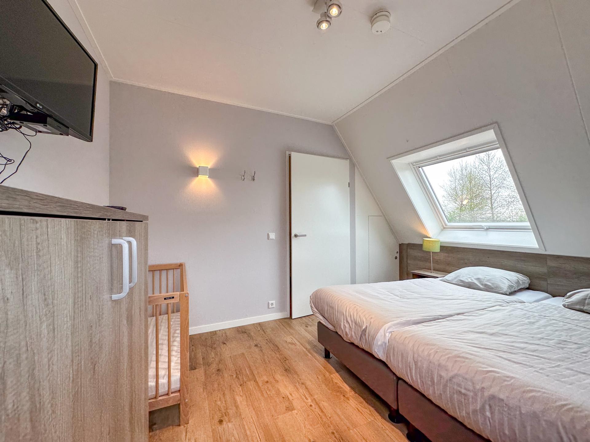 Luxe vrijstaande villa aan zee in Colijnsplaat voor 8 personen - foto 20