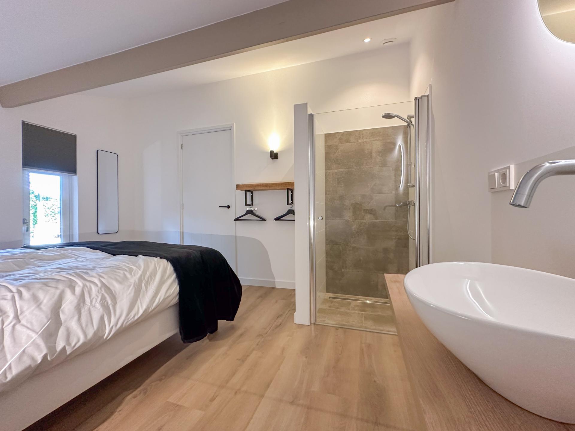 Luxe vrijstaand vakantiehuis met hottub in groene omgeving bij Breda - foto 16