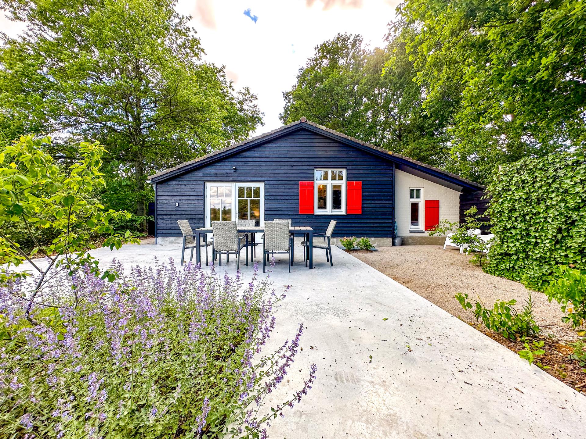 Luxe vrijstaand vakantiehuis met hottub in groene omgeving bij Breda - foto 24