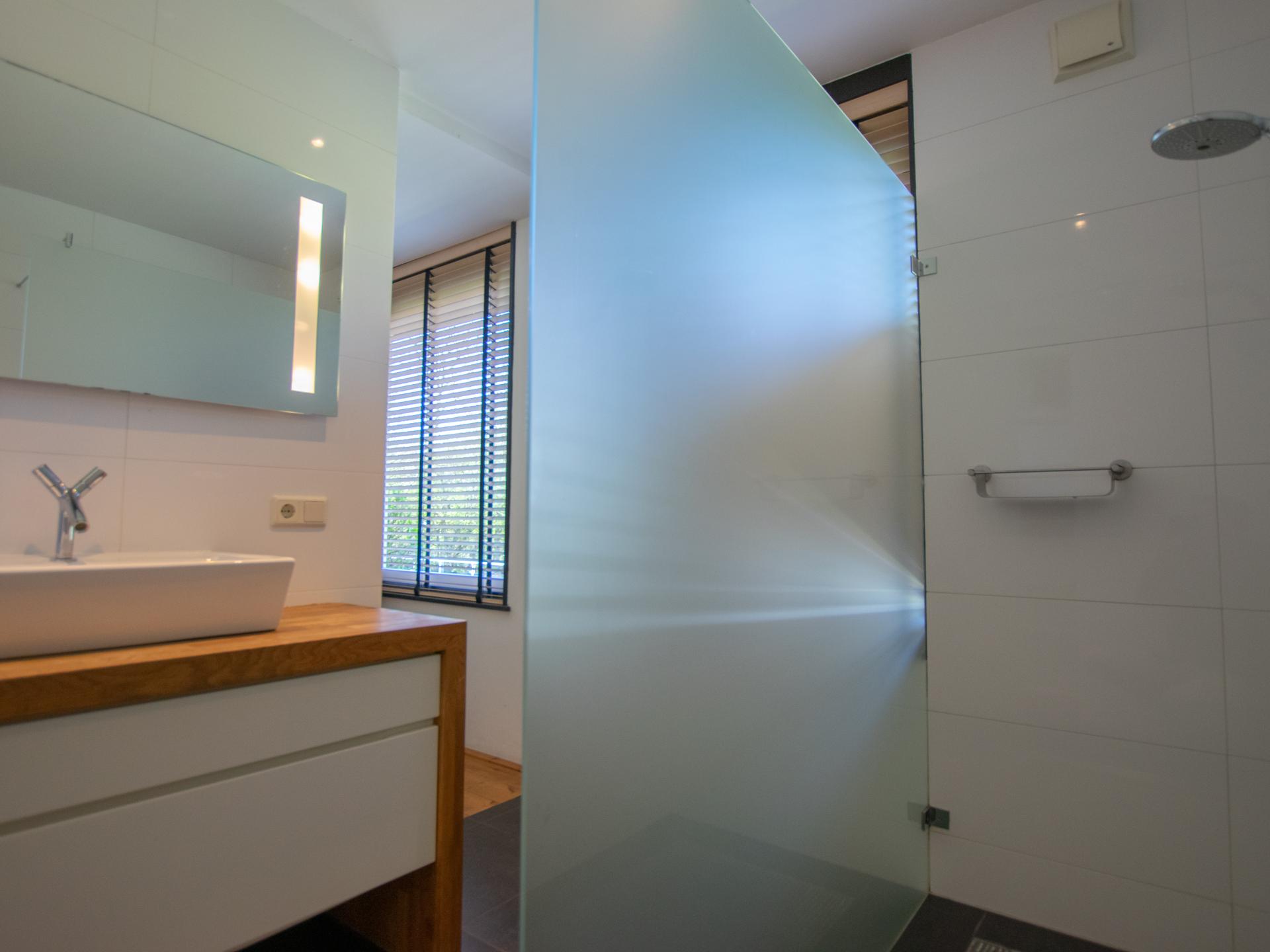 Landhuis met sauna en omheinde tuin bij strand van Callantsoog - foto 14