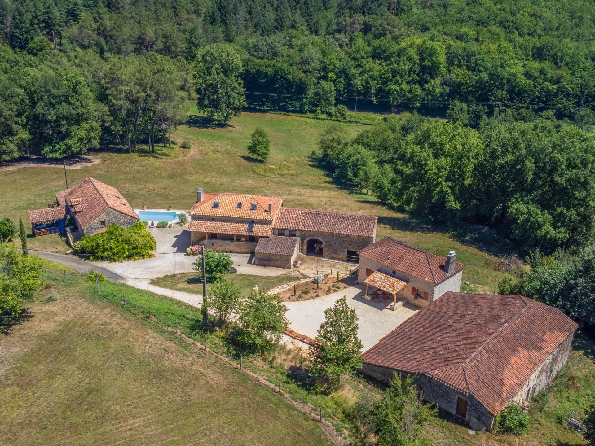 4-persoons sfeervol vakantiehuis in Montcabrier met bubbelbad - foto 53