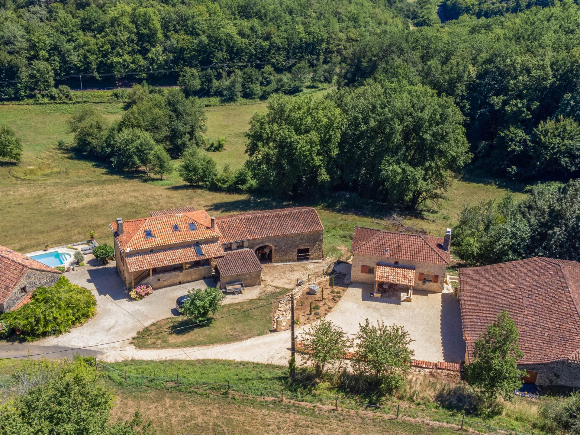 4-persoons sfeervol vakantiehuis in Montcabrier met bubbelbad - foto 18