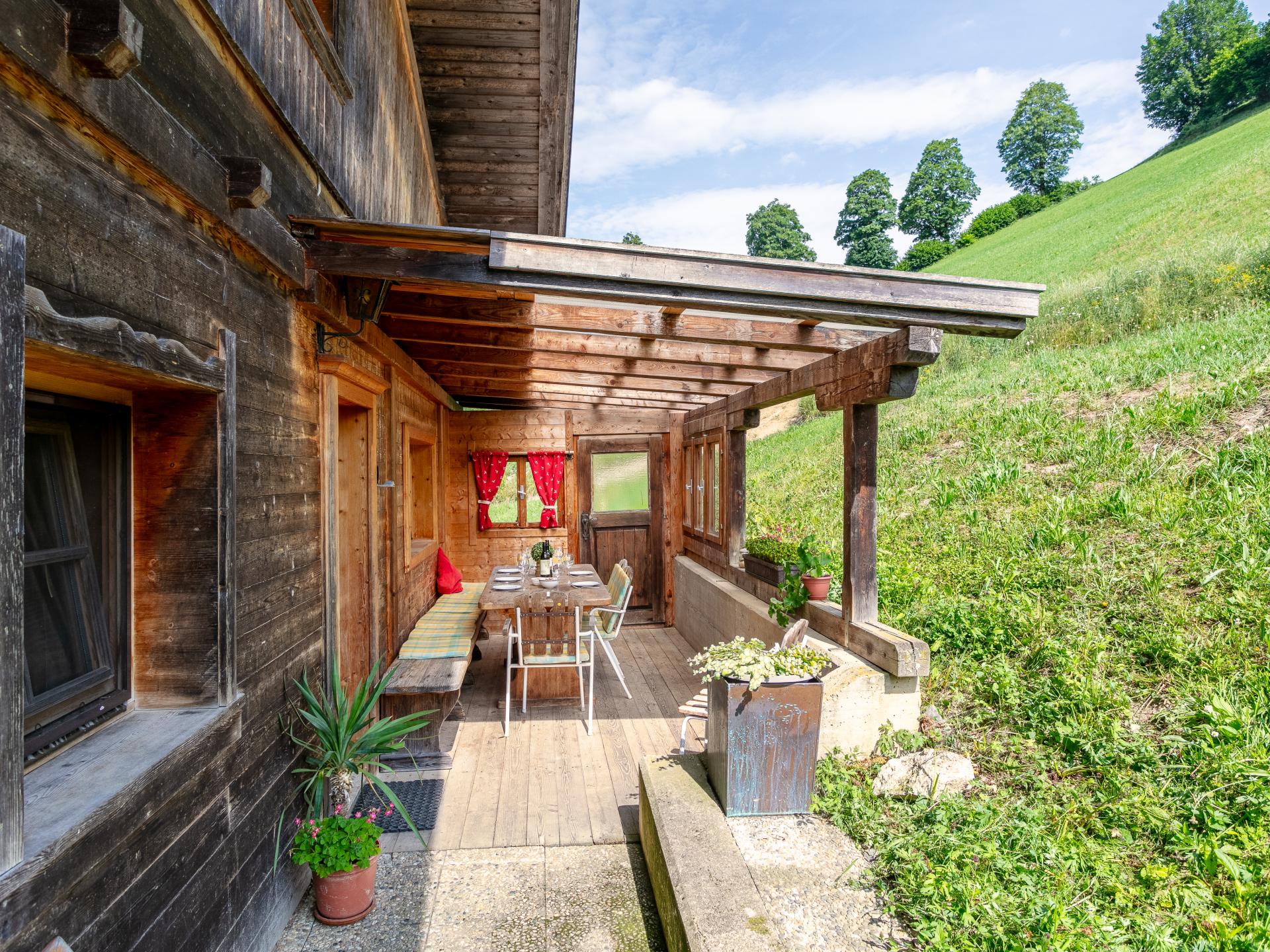 Knus appartement voor 8 op de boerderij in Niederau met bergzicht en tuin - foto 19