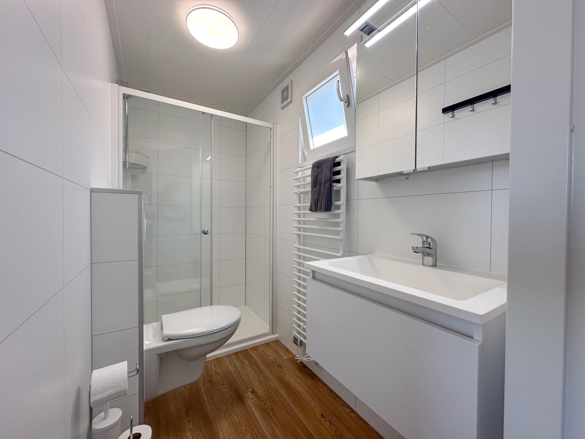 Modern chalet aan de Loosdrechtse Plassen met airco en privéterras - foto 14
